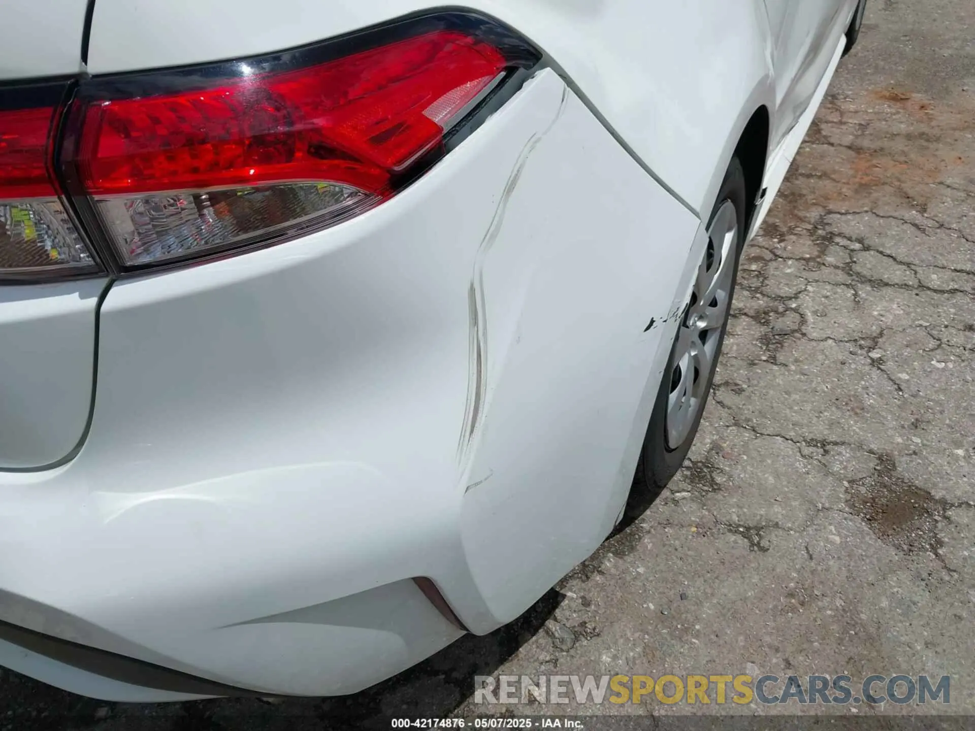 20 Photograph of a damaged car 5YFEPMAE5MP236187 TOYOTA COROLLA 2021