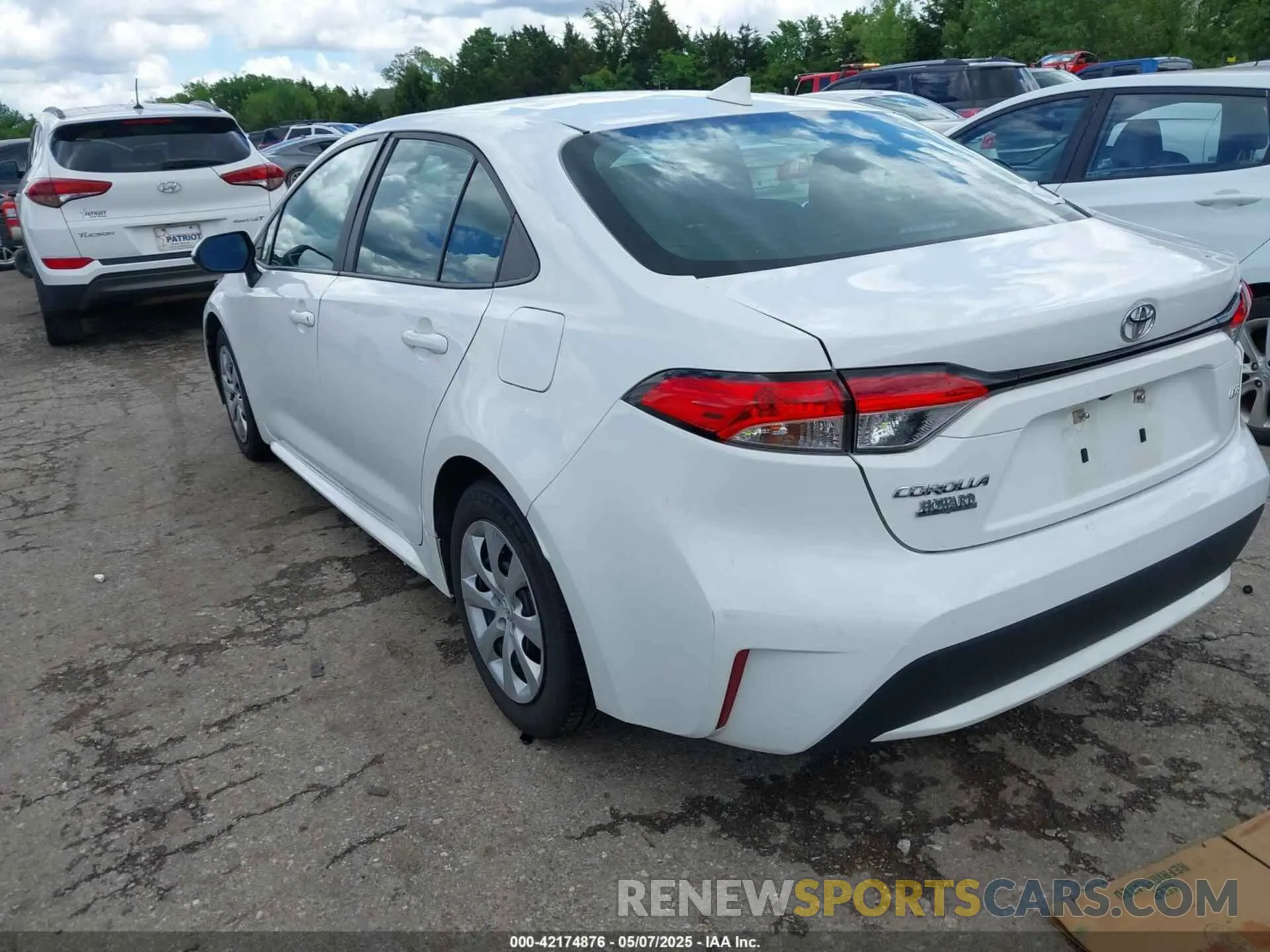 3 Photograph of a damaged car 5YFEPMAE5MP236187 TOYOTA COROLLA 2021