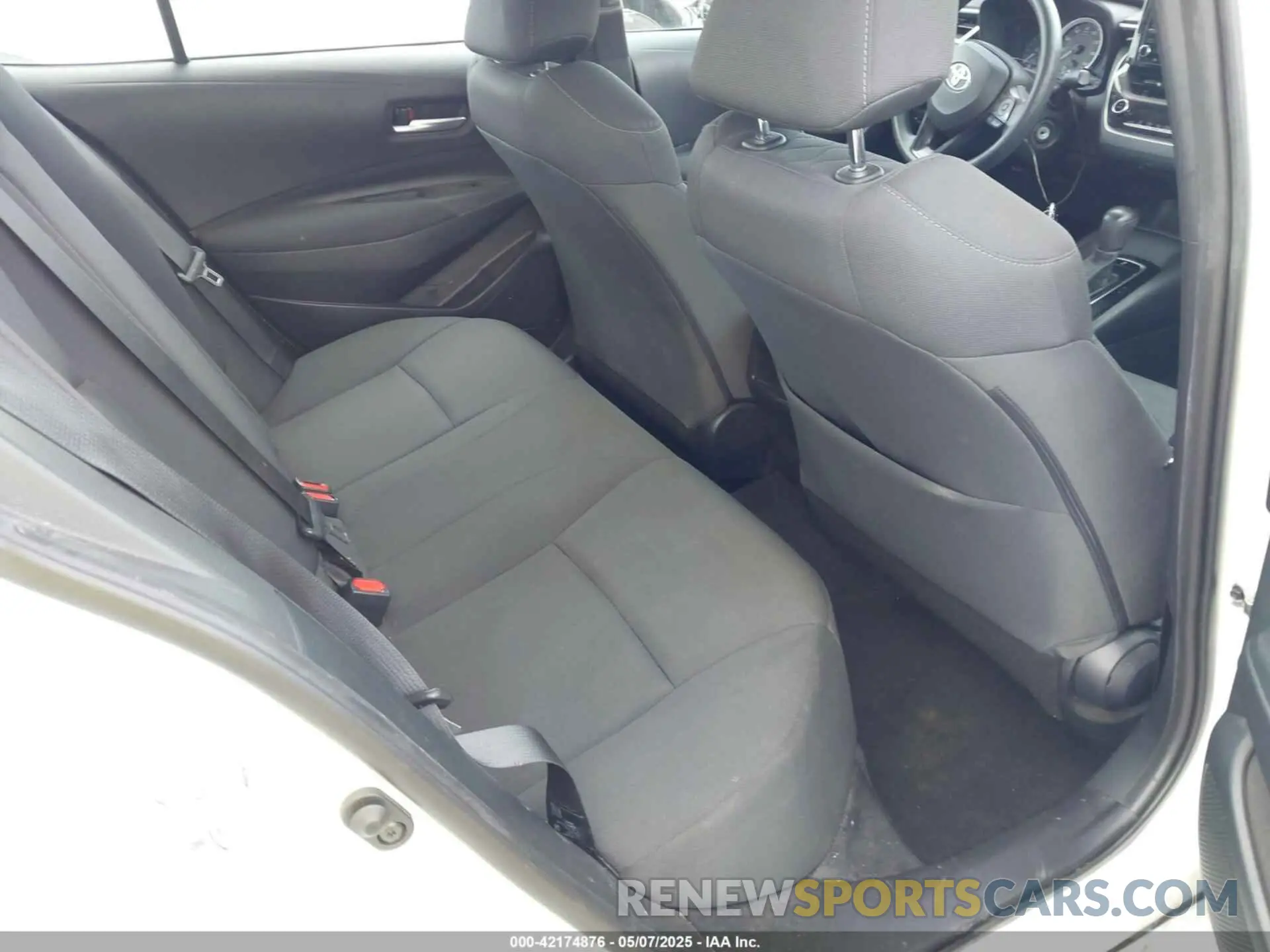 8 Photograph of a damaged car 5YFEPMAE5MP236187 TOYOTA COROLLA 2021
