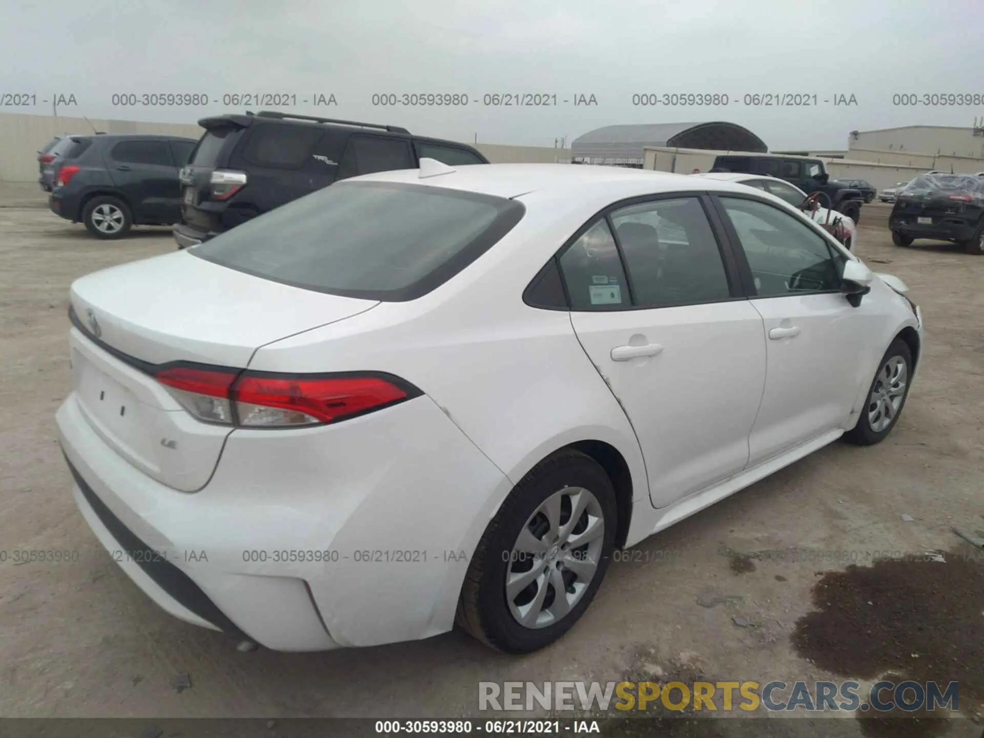 4 Photograph of a damaged car 5YFEPMAE5MP236531 TOYOTA COROLLA 2021