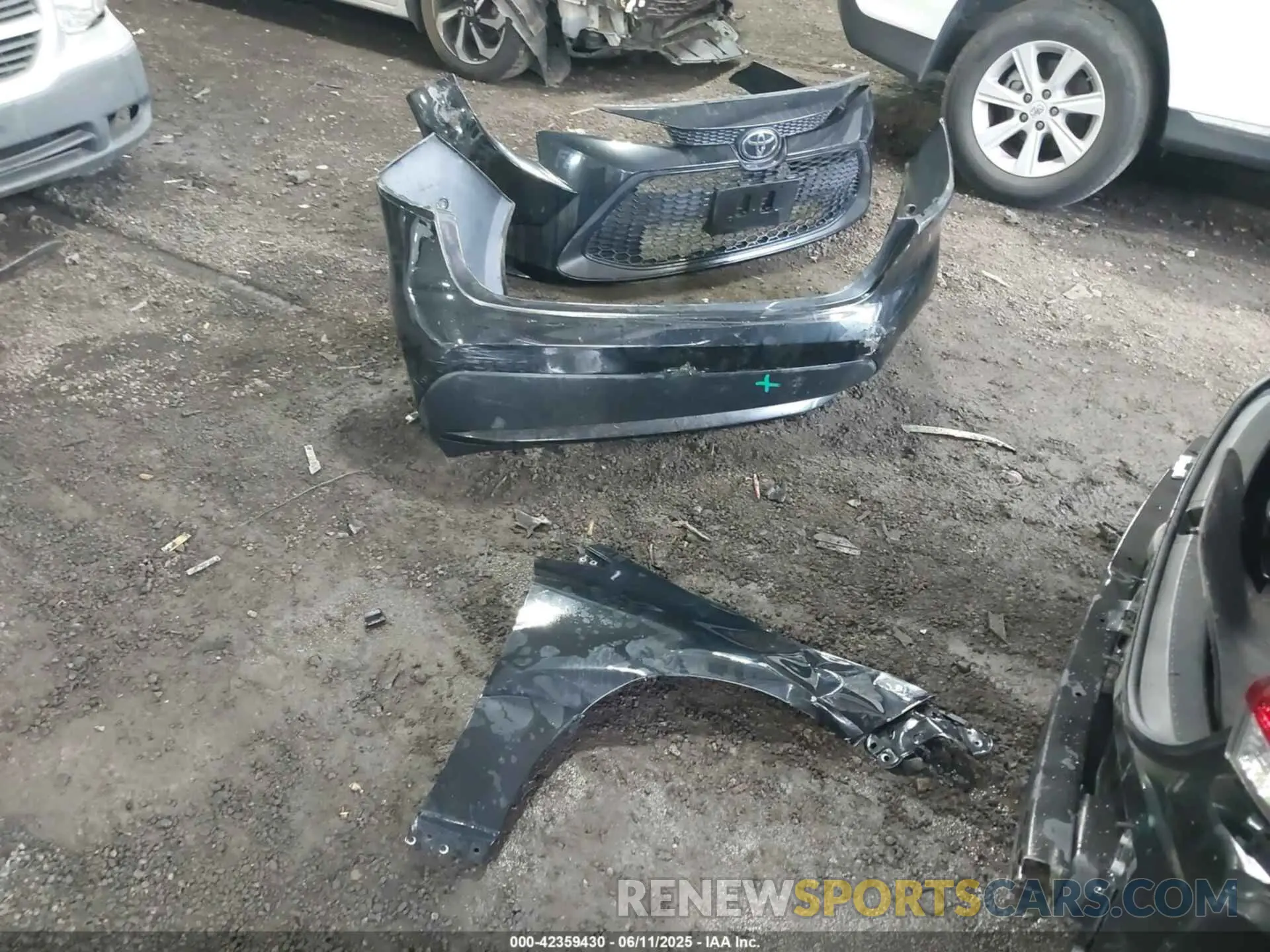 12 Photograph of a damaged car 5YFEPMAE5MP238182 TOYOTA COROLLA 2021