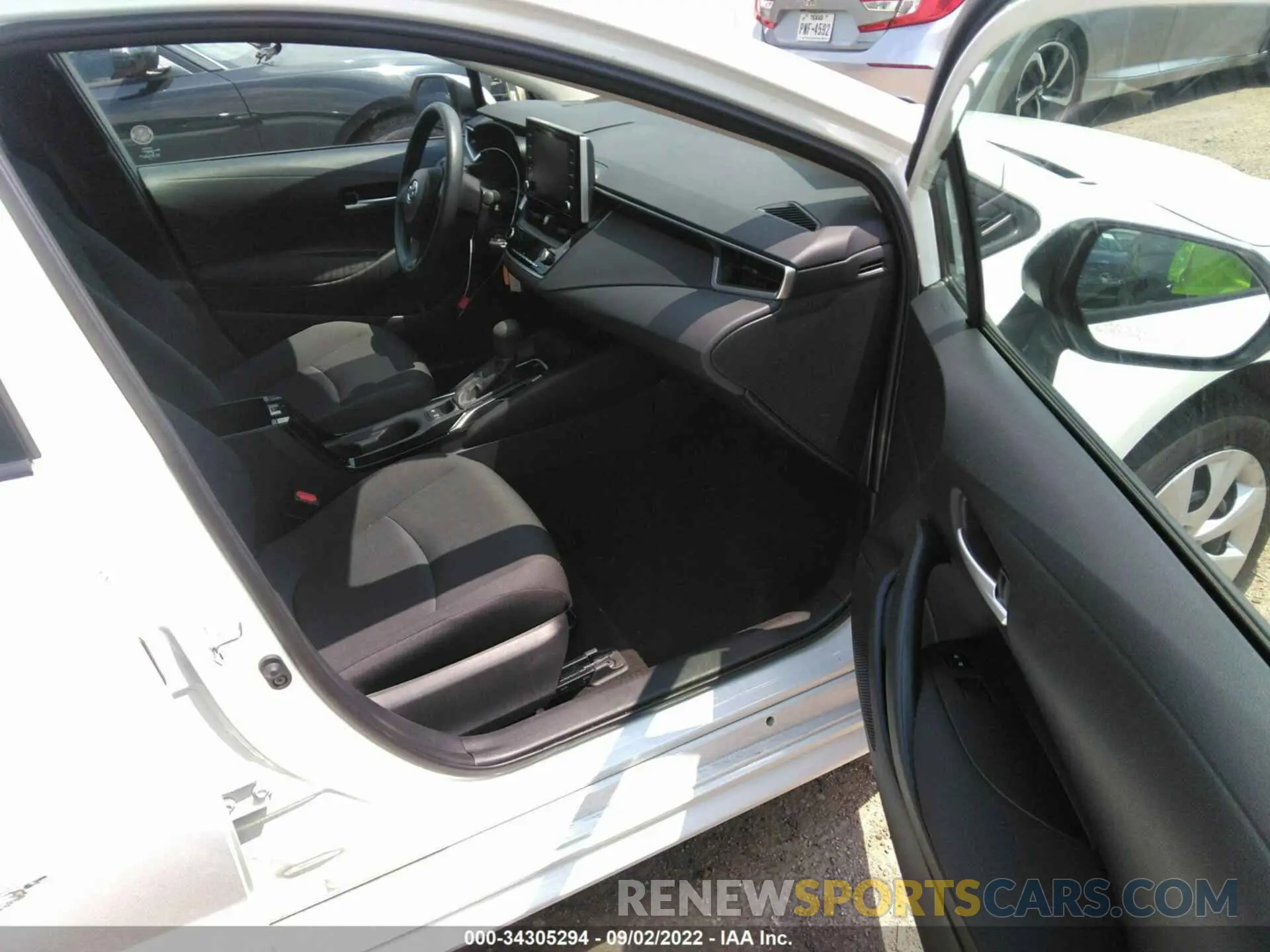 5 Photograph of a damaged car 5YFEPMAE5MP251322 TOYOTA COROLLA 2021