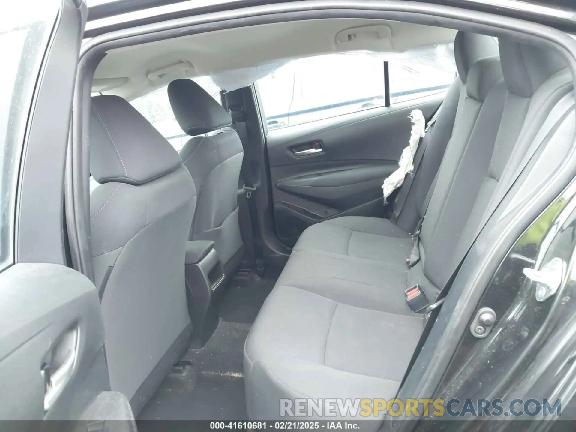 8 Photograph of a damaged car 5YFEPMAE6MP159524 TOYOTA COROLLA 2021