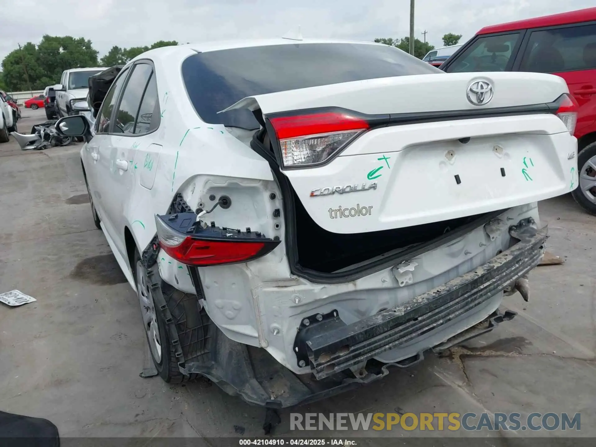 6 Photograph of a damaged car 5YFEPMAE6MP180924 TOYOTA COROLLA 2021