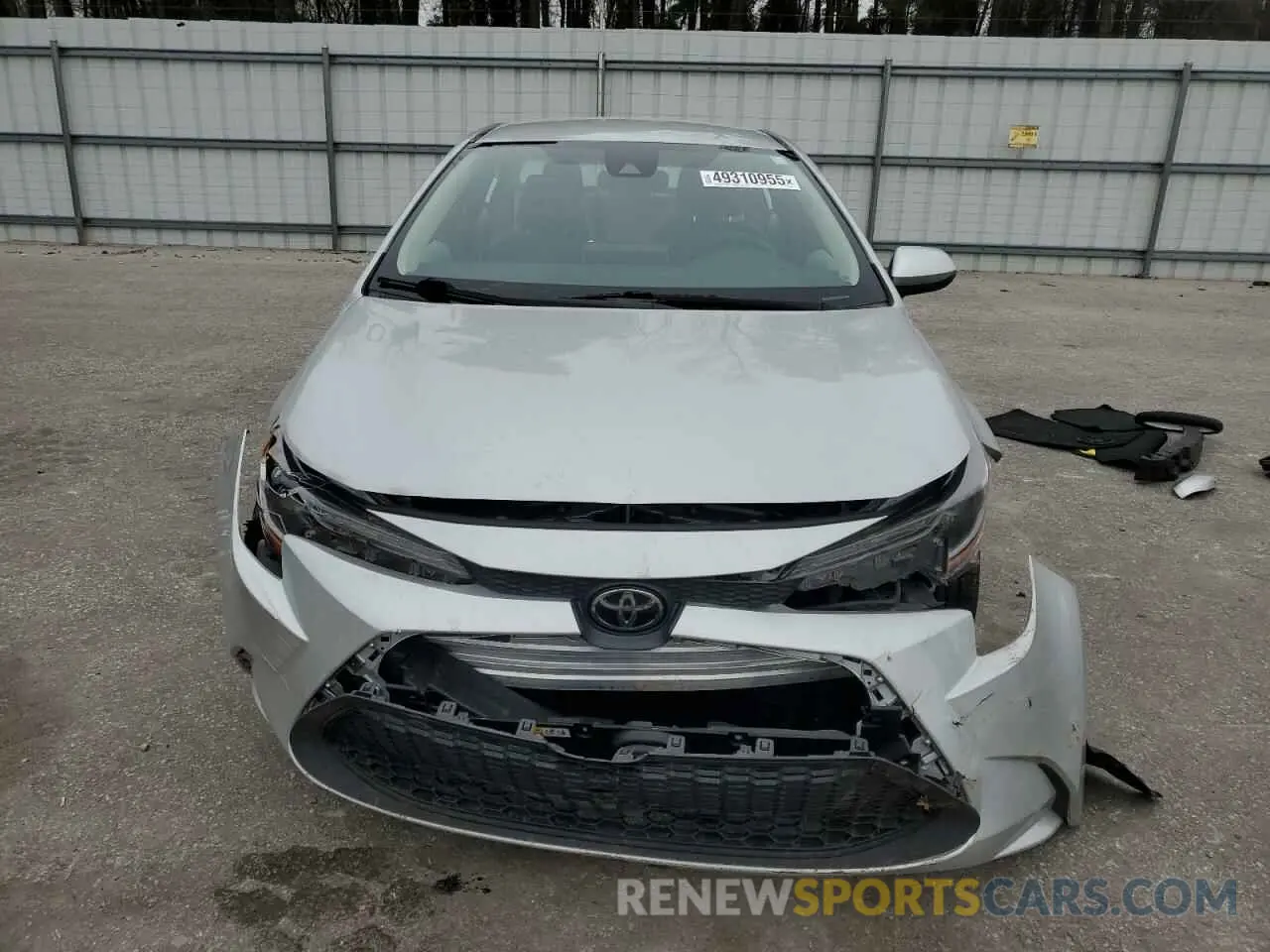 5 Photograph of a damaged car 5YFEPMAE6MP196234 TOYOTA COROLLA 2021