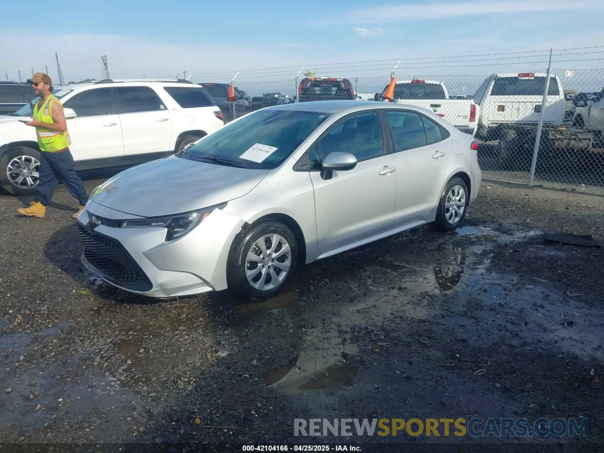2 Photograph of a damaged car 5YFEPMAE6MP197450 TOYOTA COROLLA 2021