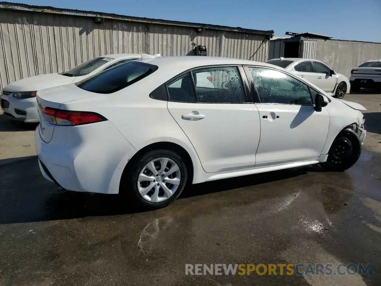 3 Photograph of a damaged car 5YFEPMAE6MP206325 TOYOTA COROLLA 2021