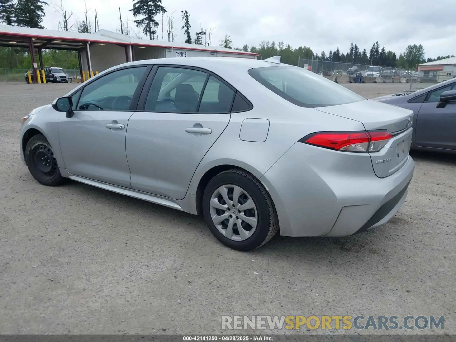 3 Photograph of a damaged car 5YFEPMAE6MP207961 TOYOTA COROLLA 2021