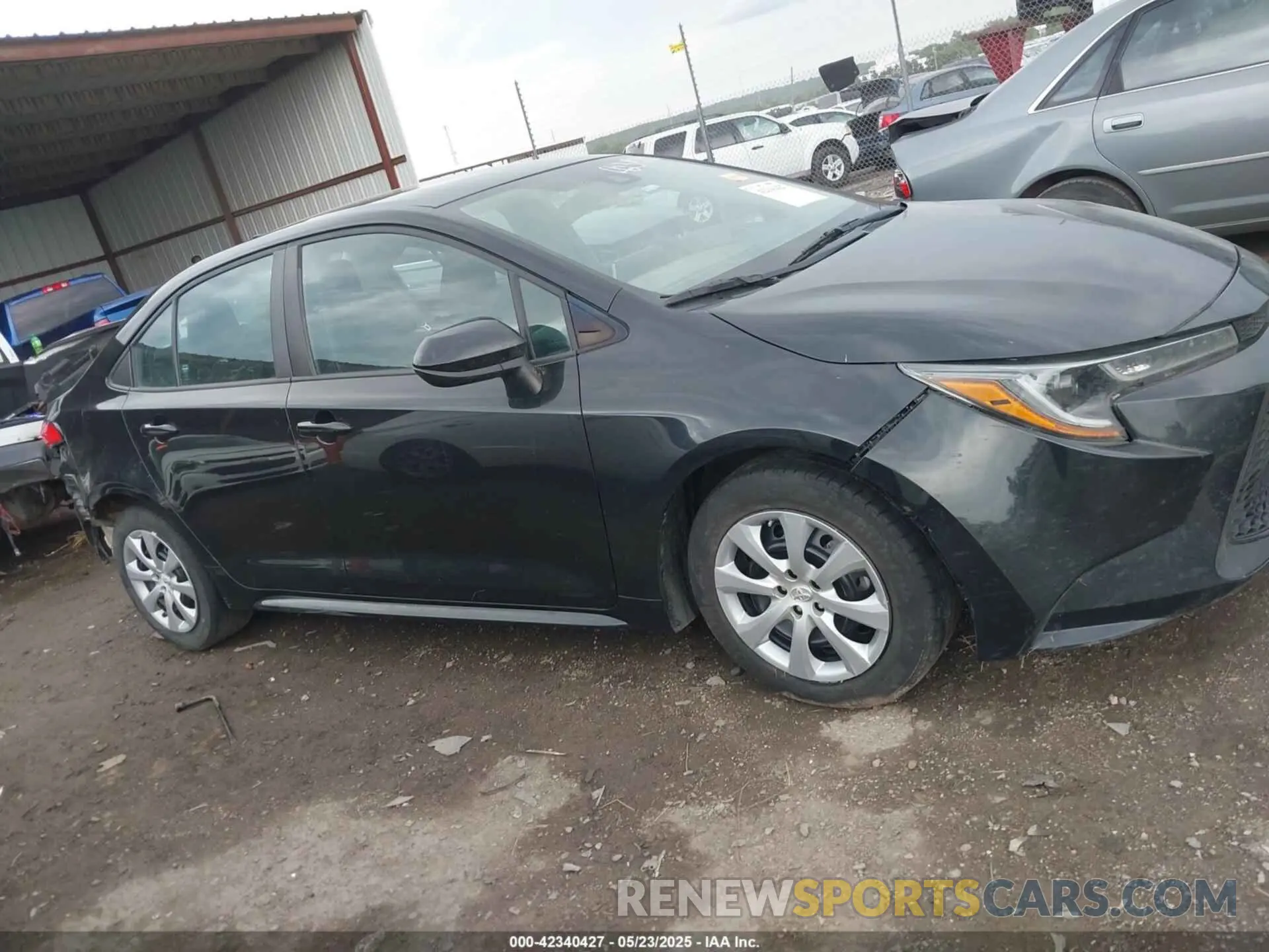 13 Photograph of a damaged car 5YFEPMAE6MP214585 TOYOTA COROLLA 2021