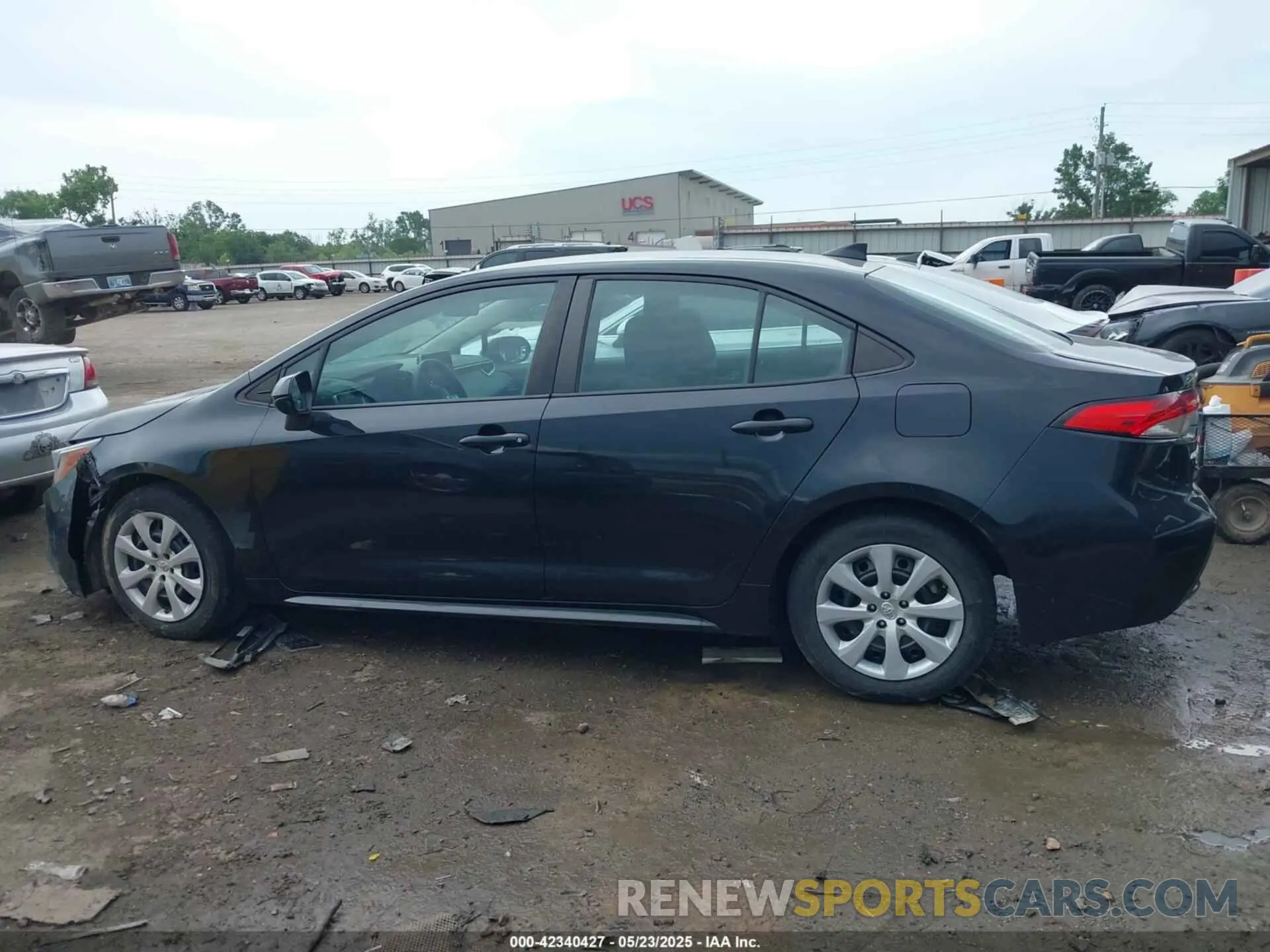 14 Photograph of a damaged car 5YFEPMAE6MP214585 TOYOTA COROLLA 2021