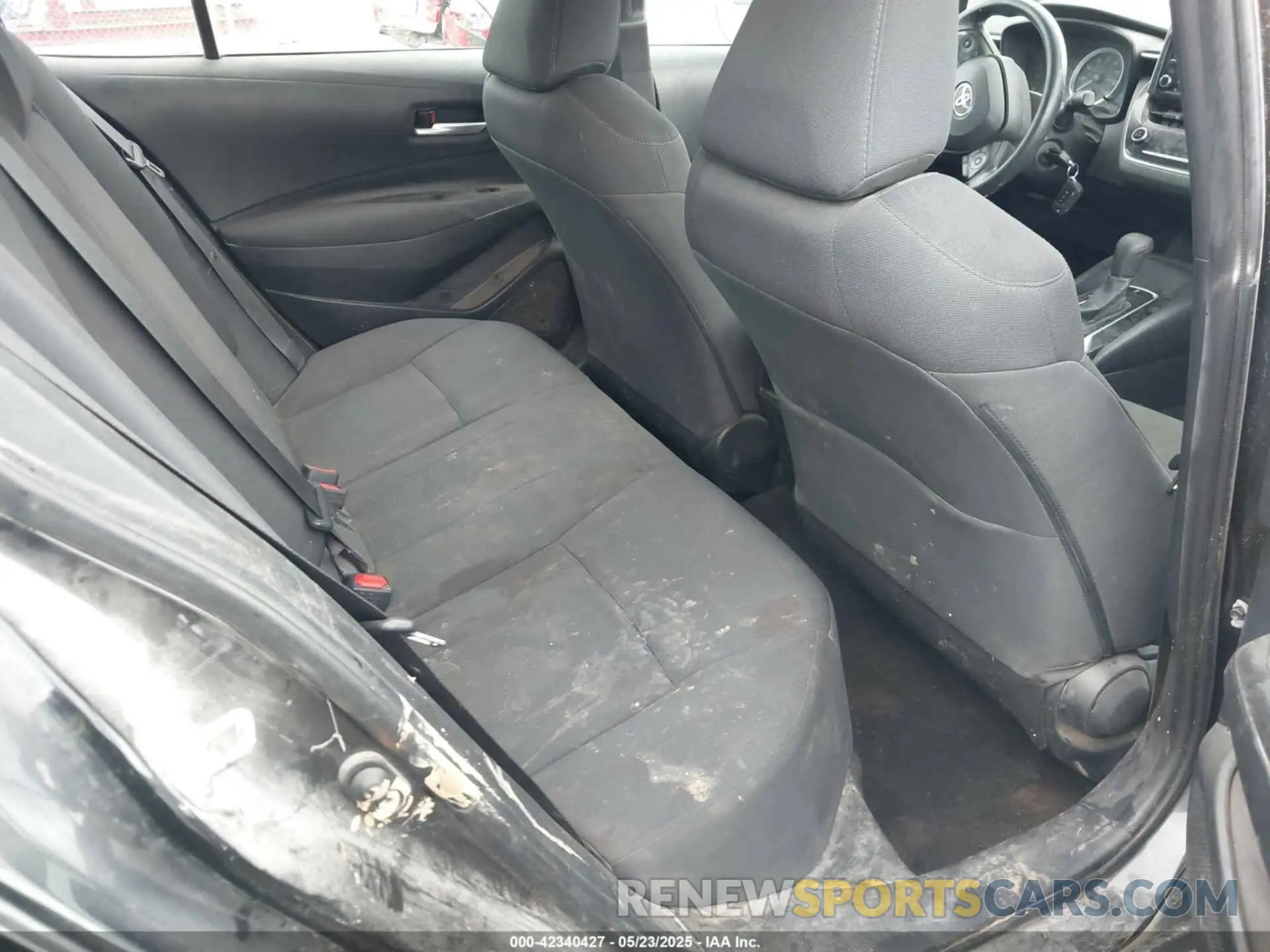 8 Photograph of a damaged car 5YFEPMAE6MP214585 TOYOTA COROLLA 2021