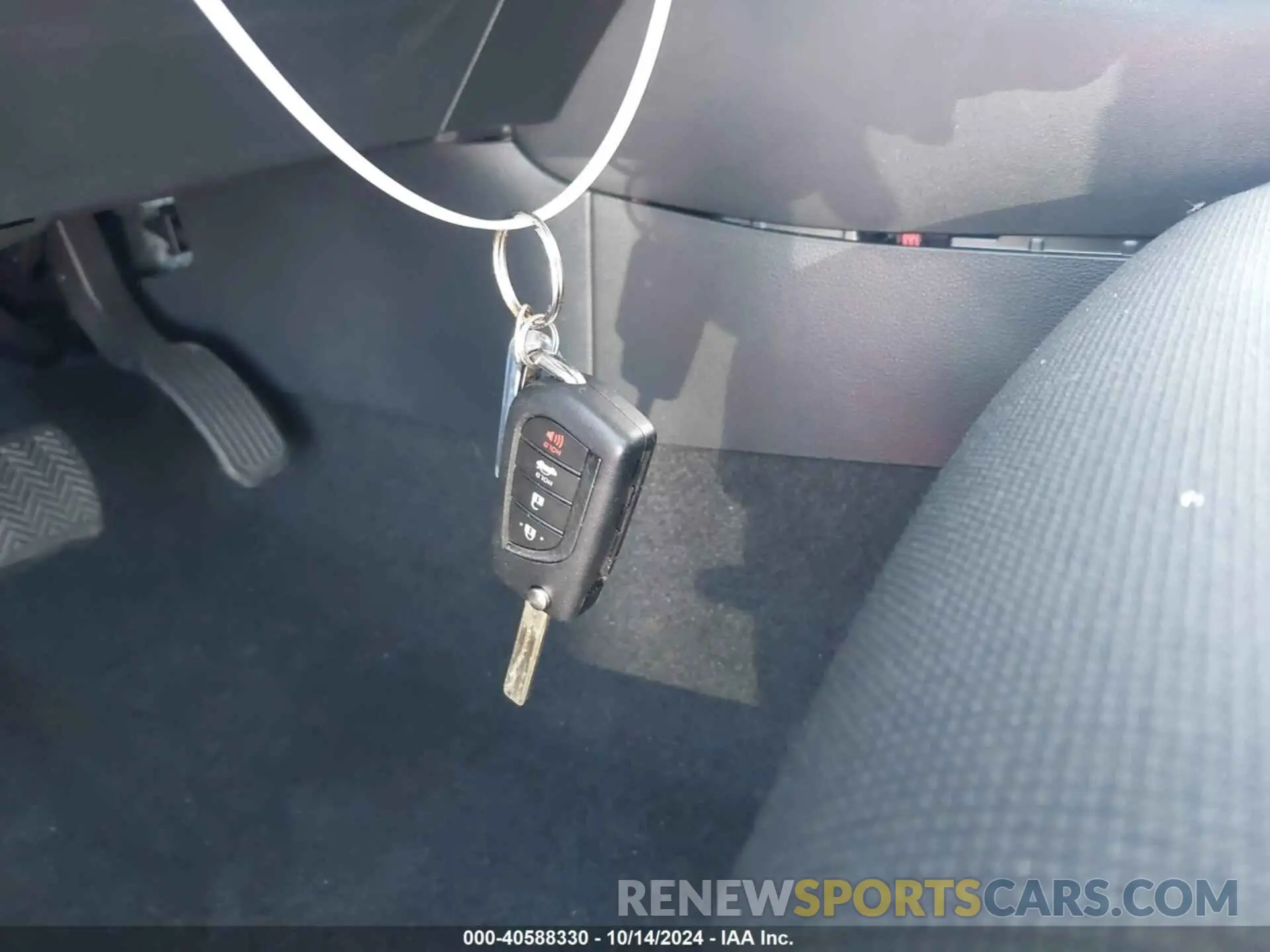 11 Photograph of a damaged car 5YFEPMAE6MP217261 TOYOTA COROLLA 2021