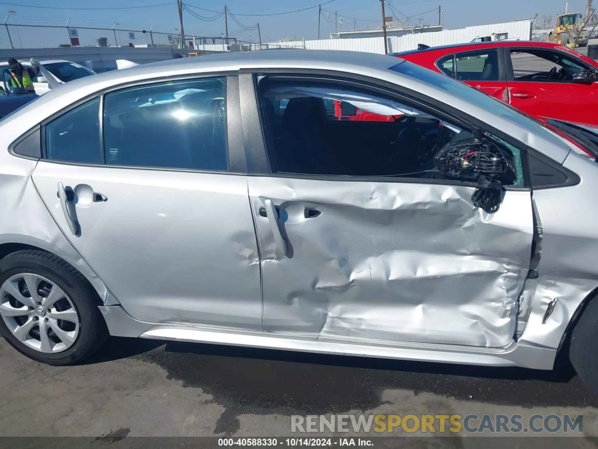 14 Photograph of a damaged car 5YFEPMAE6MP217261 TOYOTA COROLLA 2021