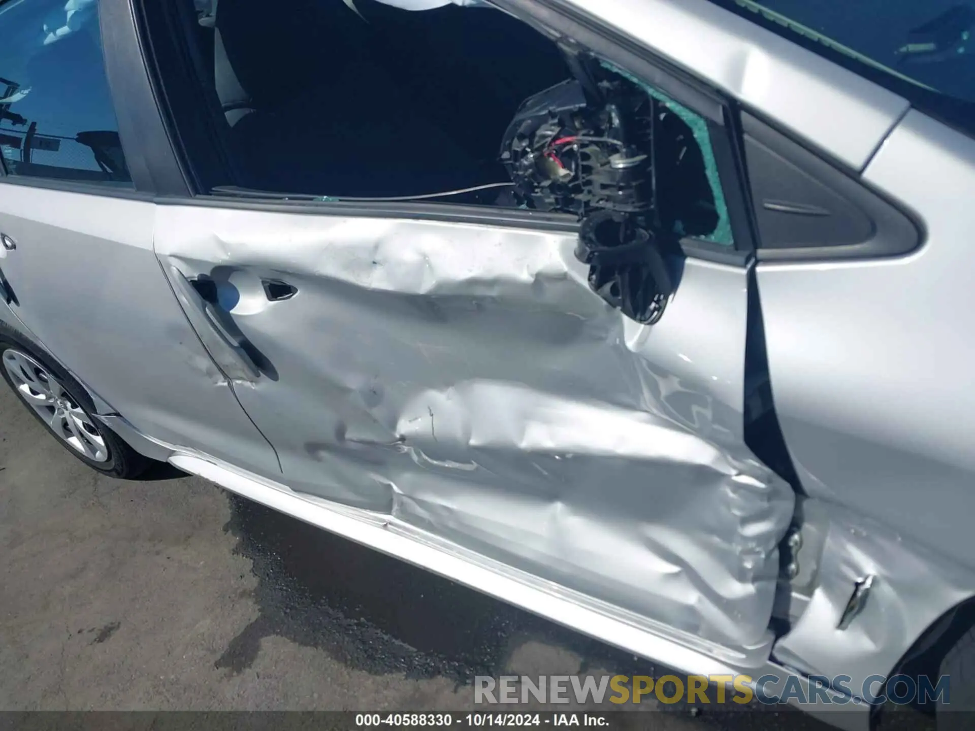 6 Photograph of a damaged car 5YFEPMAE6MP217261 TOYOTA COROLLA 2021