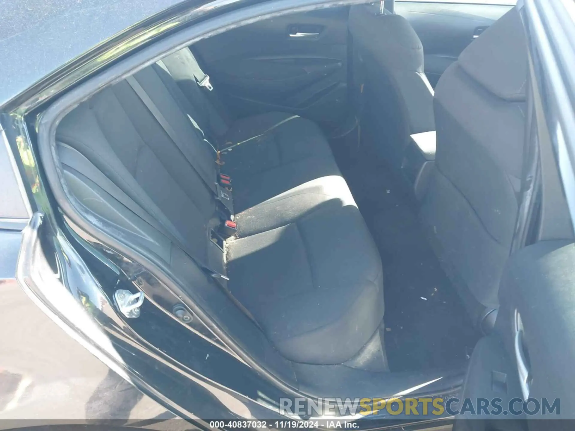 8 Photograph of a damaged car 5YFEPMAE6MP238675 TOYOTA COROLLA 2021