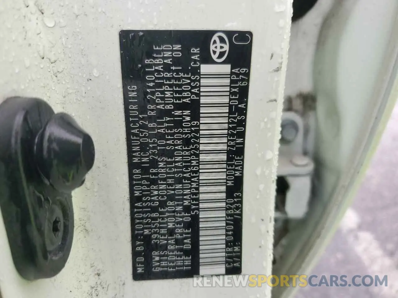 15 Photograph of a damaged car 5YFEPMAE6MP252219 TOYOTA COROLLA 2021