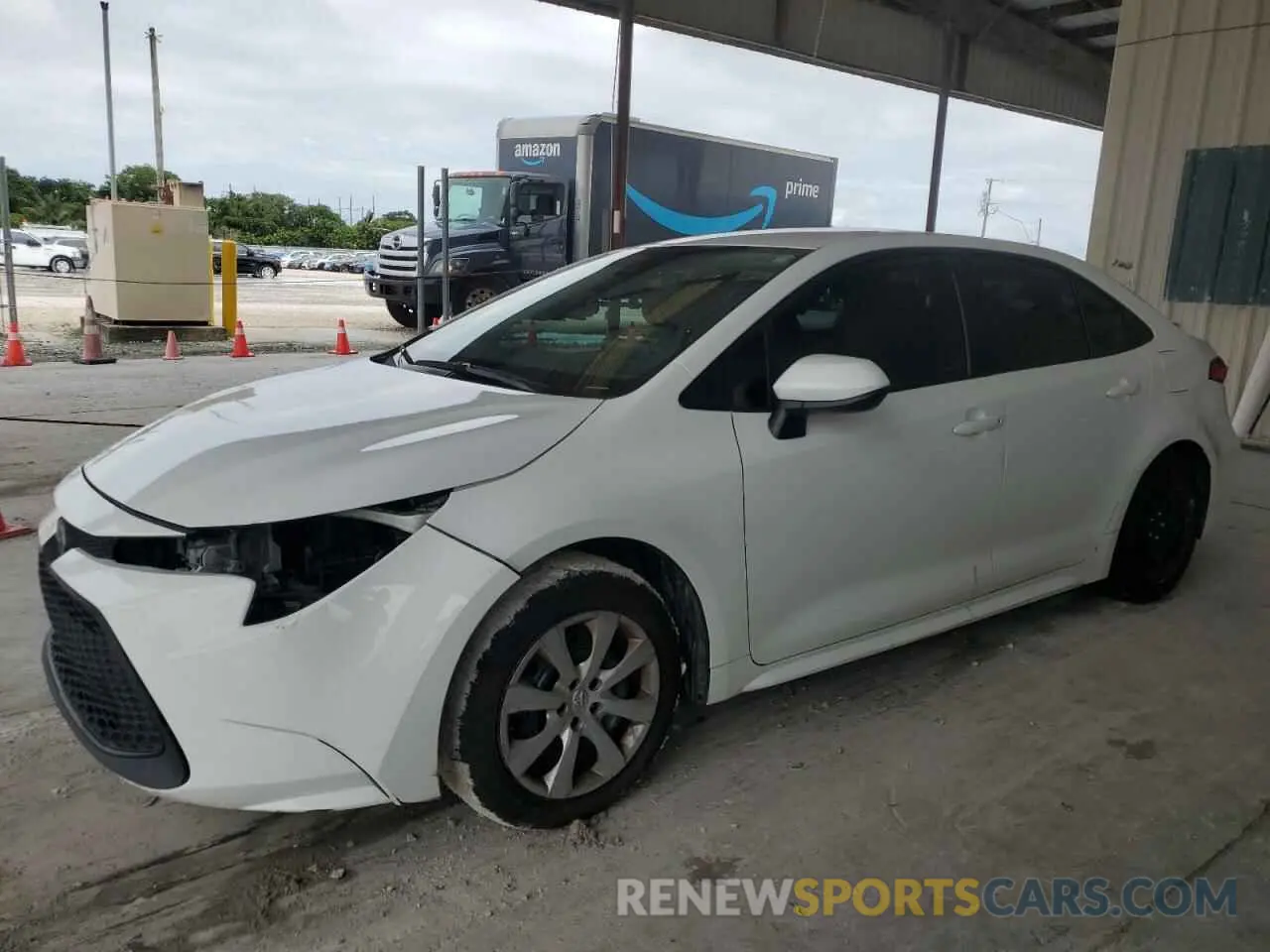 1 Photograph of a damaged car 5YFEPMAE6MP256447 TOYOTA COROLLA 2021
