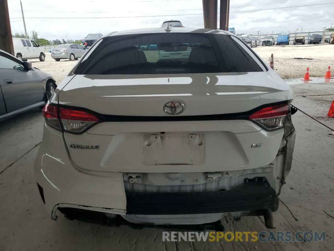 6 Photograph of a damaged car 5YFEPMAE6MP256447 TOYOTA COROLLA 2021