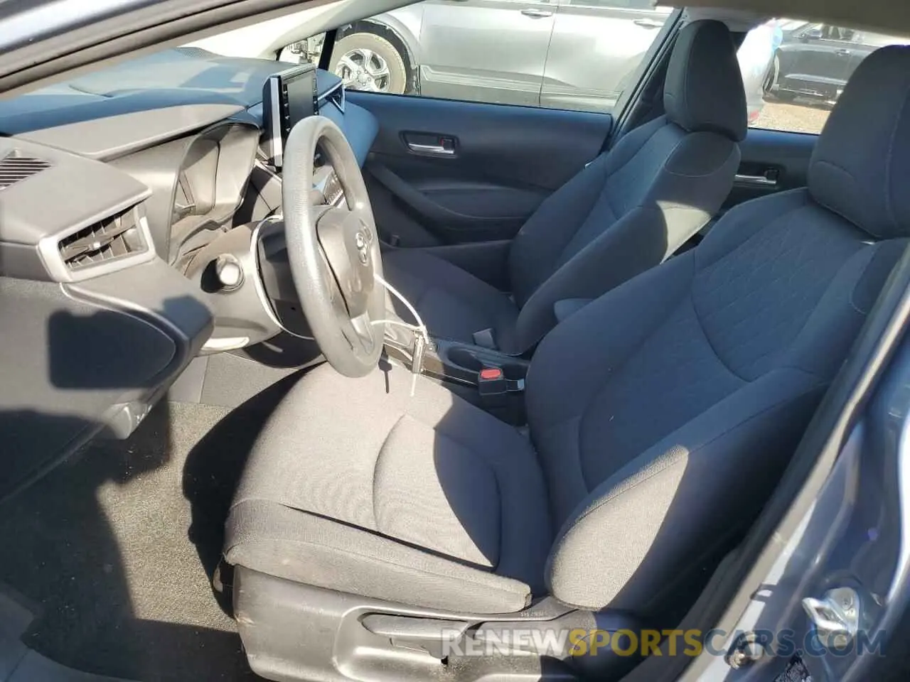 7 Photograph of a damaged car 5YFEPMAE6MP270591 TOYOTA COROLLA 2021