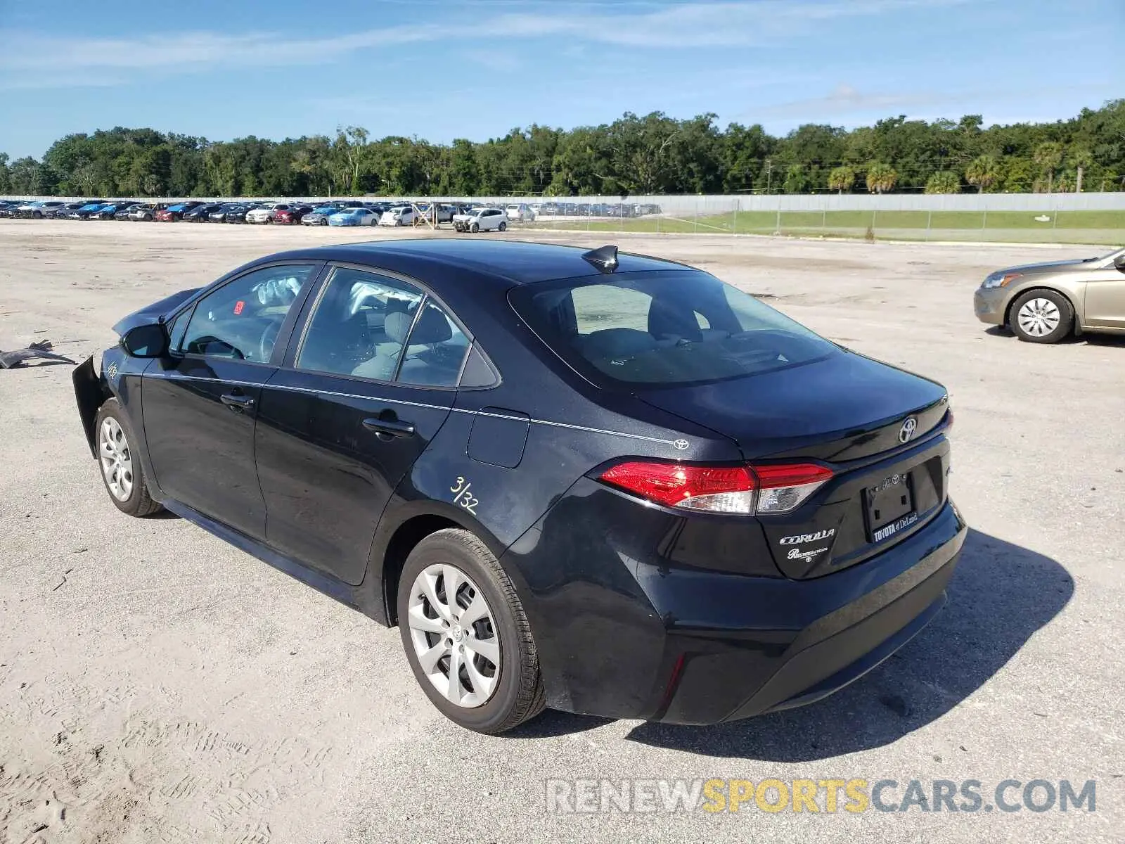 3 Photograph of a damaged car 5YFEPMAE7MP149357 TOYOTA COROLLA 2021