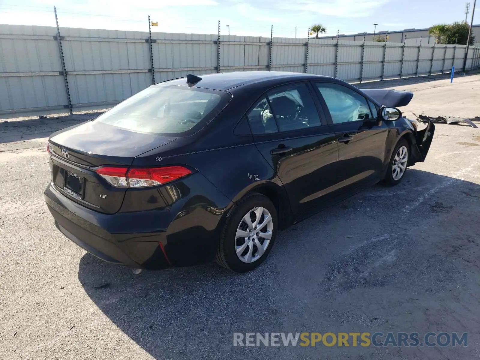4 Photograph of a damaged car 5YFEPMAE7MP149357 TOYOTA COROLLA 2021