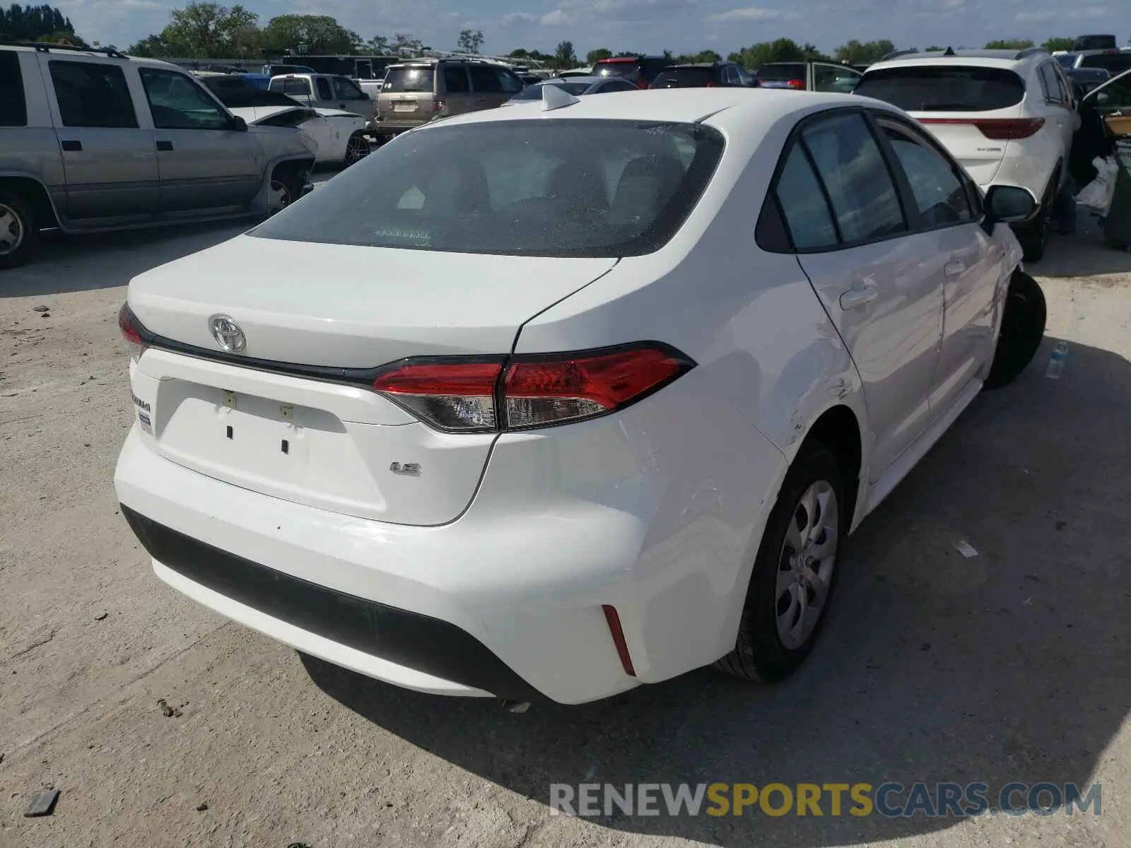 4 Photograph of a damaged car 5YFEPMAE7MP152307 TOYOTA COROLLA 2021