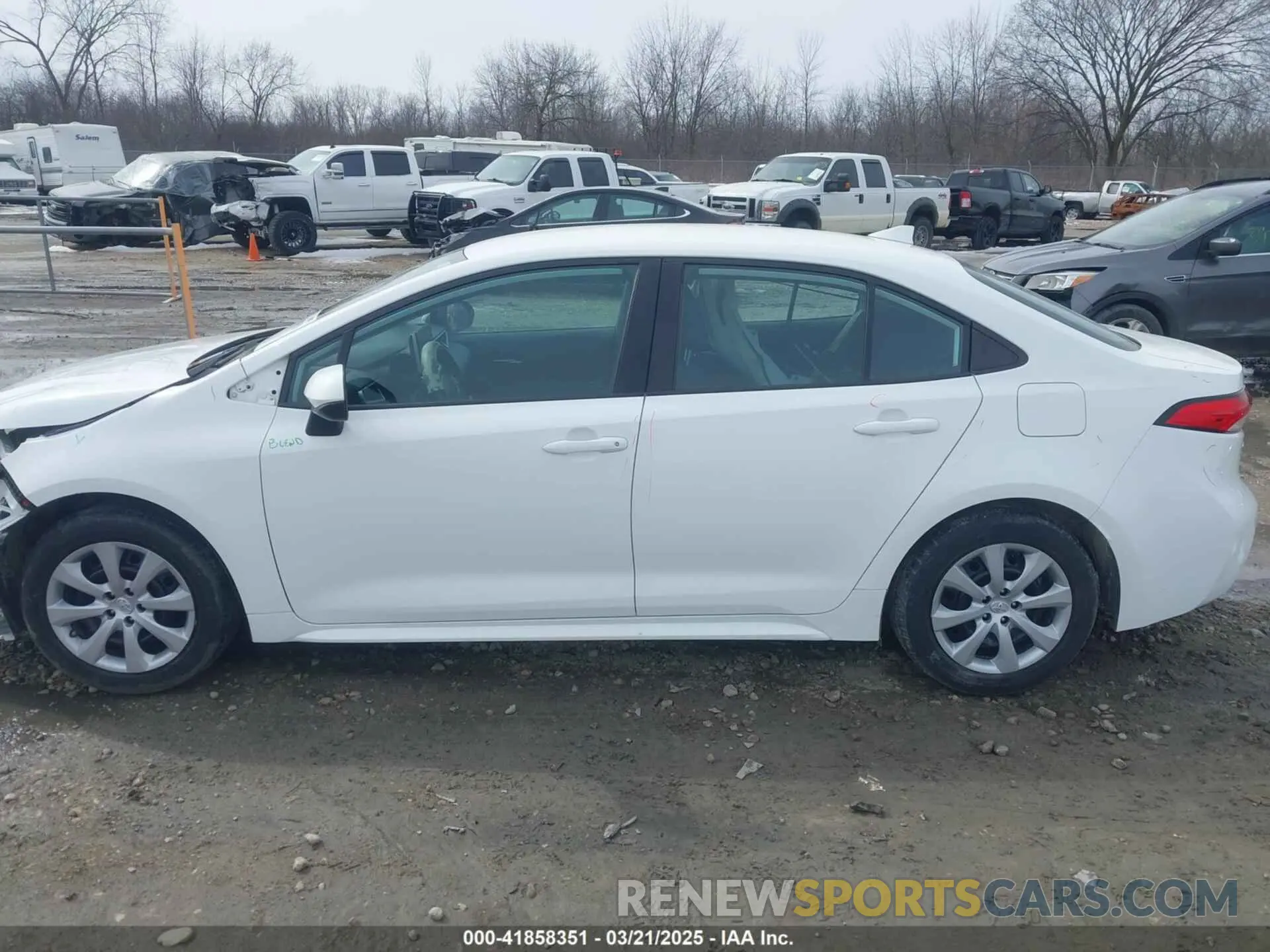 14 Photograph of a damaged car 5YFEPMAE7MP185968 TOYOTA COROLLA 2021