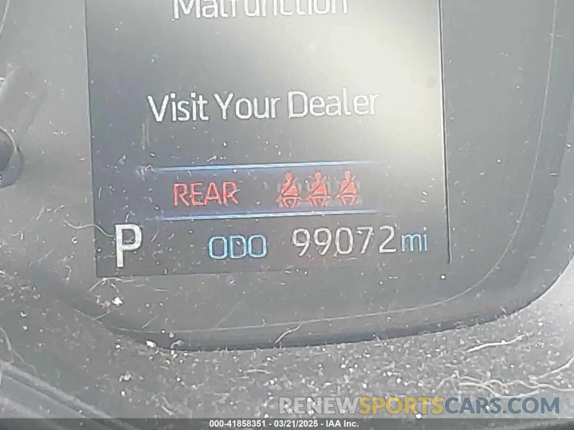 15 Photograph of a damaged car 5YFEPMAE7MP185968 TOYOTA COROLLA 2021