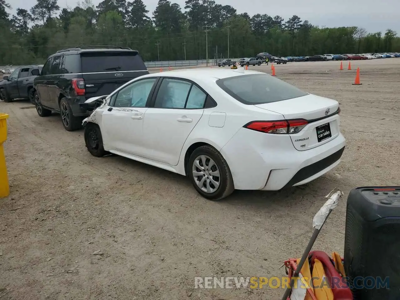 2 Photograph of a damaged car 5YFEPMAE7MP186795 TOYOTA COROLLA 2021