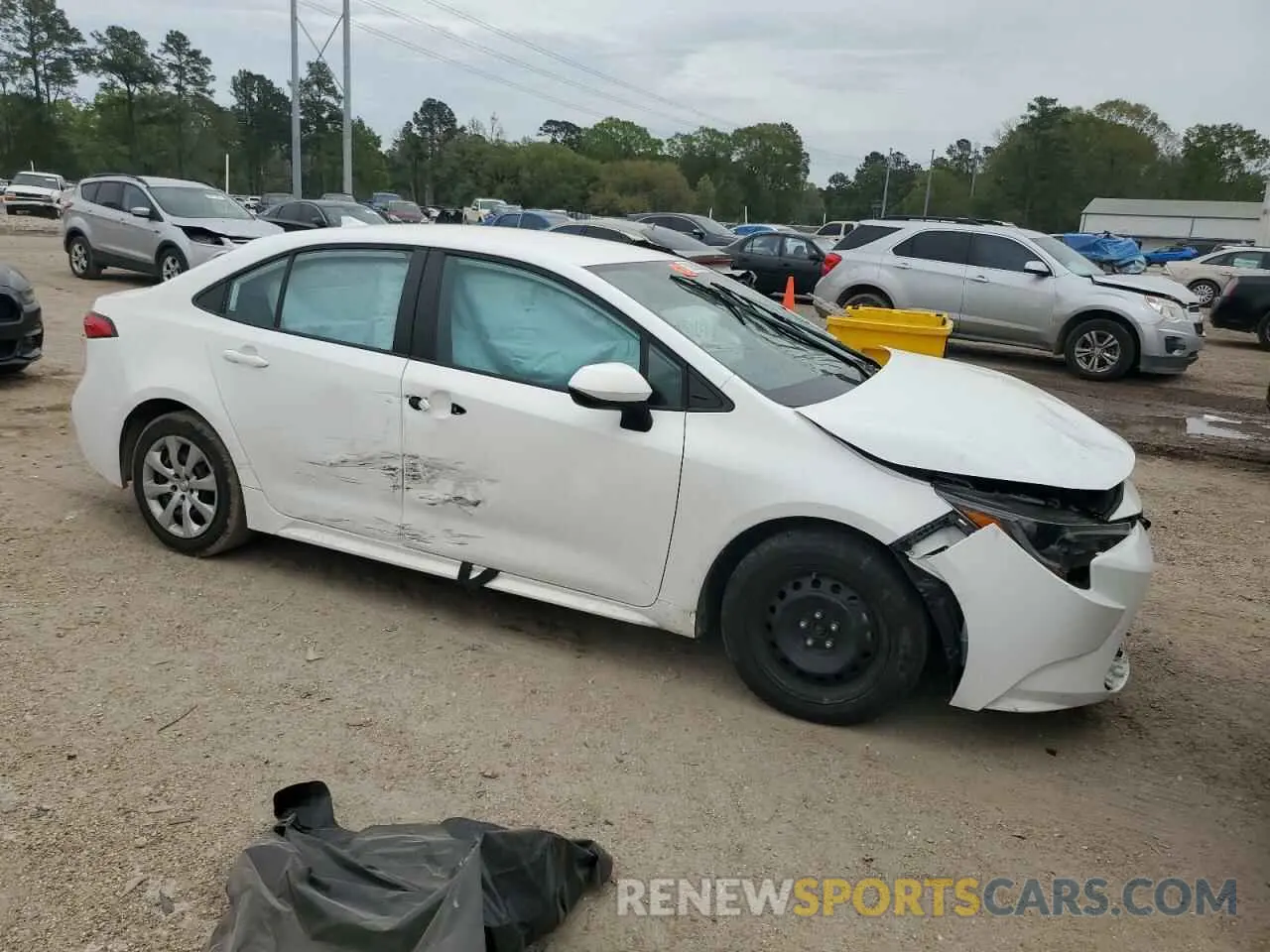 4 Photograph of a damaged car 5YFEPMAE7MP186795 TOYOTA COROLLA 2021
