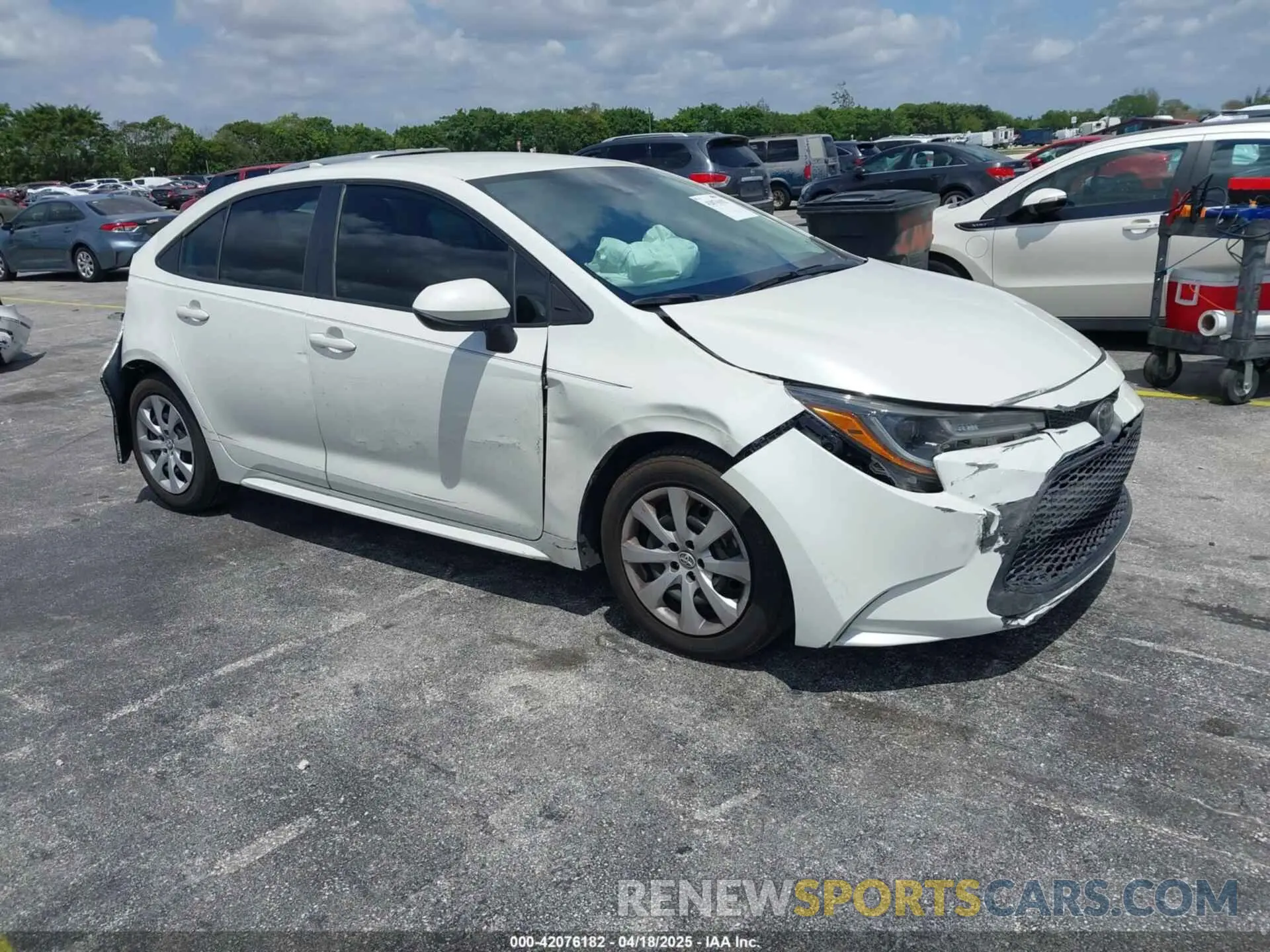 1 Photograph of a damaged car 5YFEPMAE7MP196520 TOYOTA COROLLA 2021