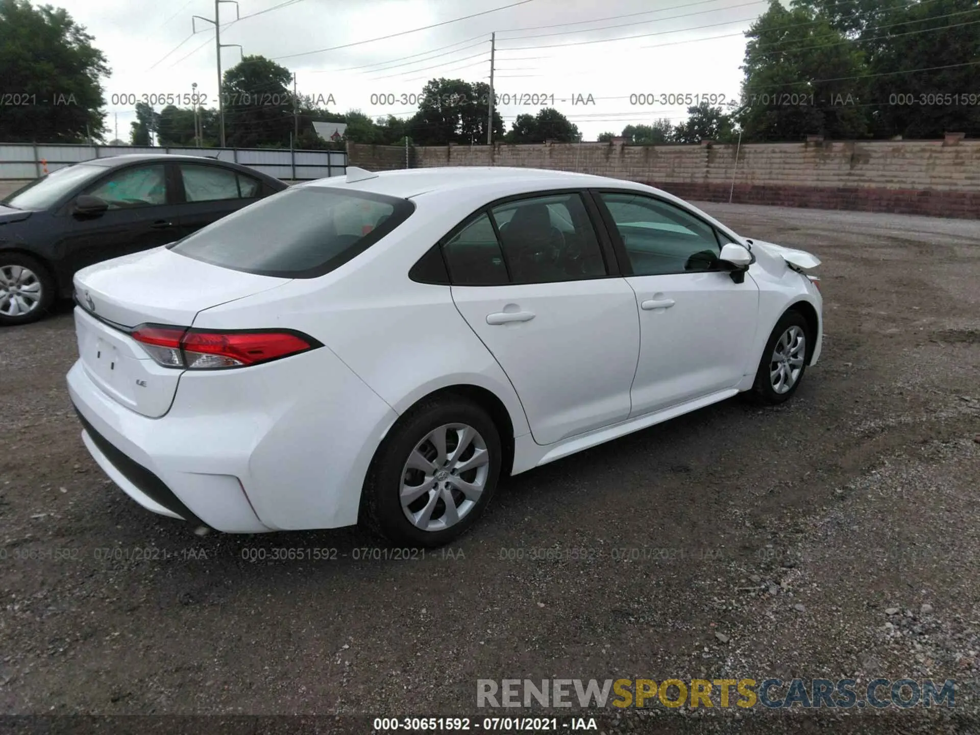4 Photograph of a damaged car 5YFEPMAE7MP203336 TOYOTA COROLLA 2021