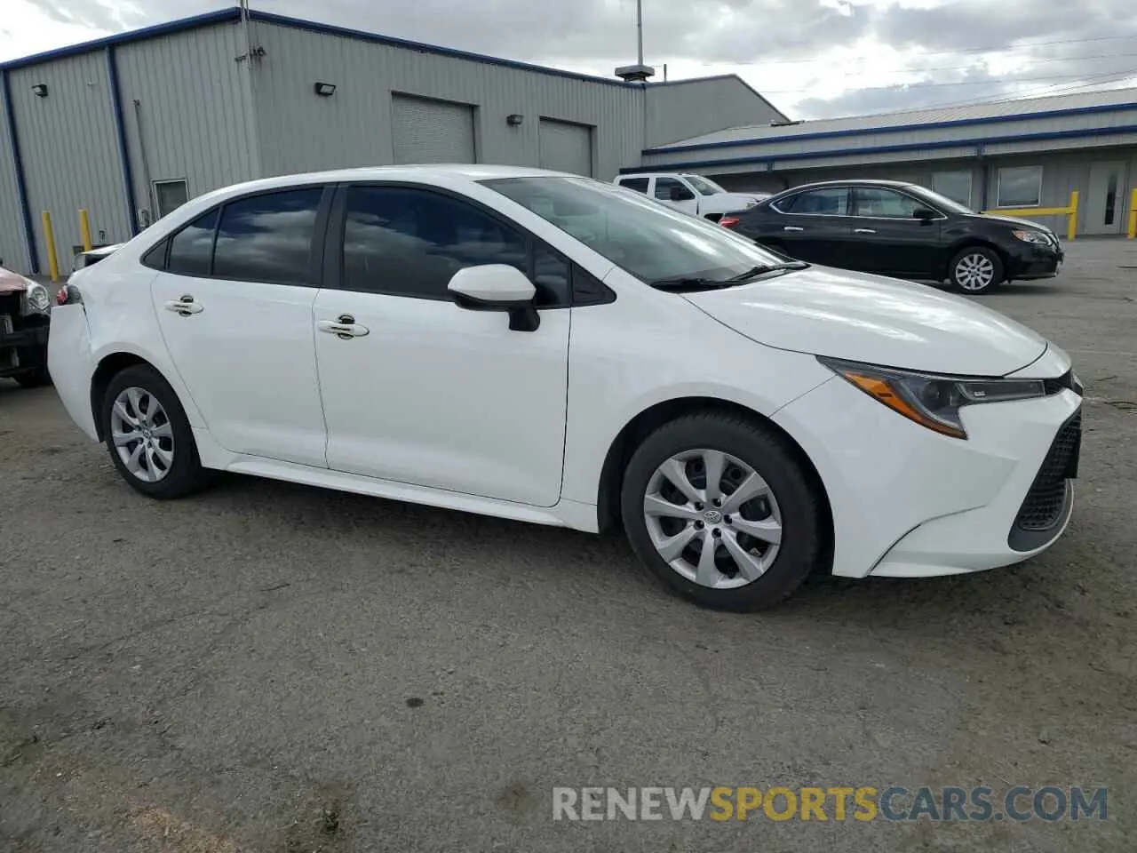 4 Photograph of a damaged car 5YFEPMAE7MP204454 TOYOTA COROLLA 2021