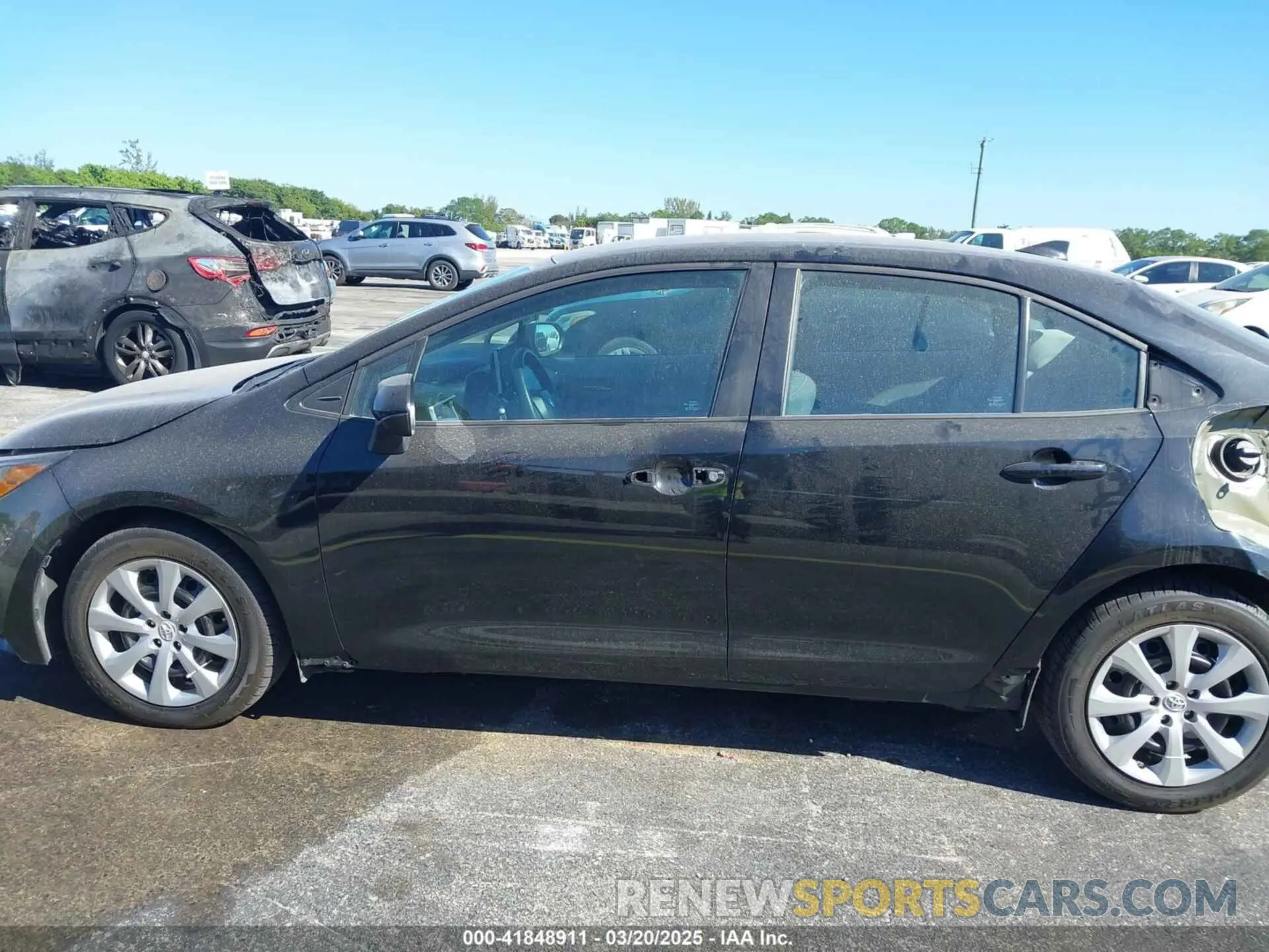 15 Photograph of a damaged car 5YFEPMAE7MP206236 TOYOTA COROLLA 2021