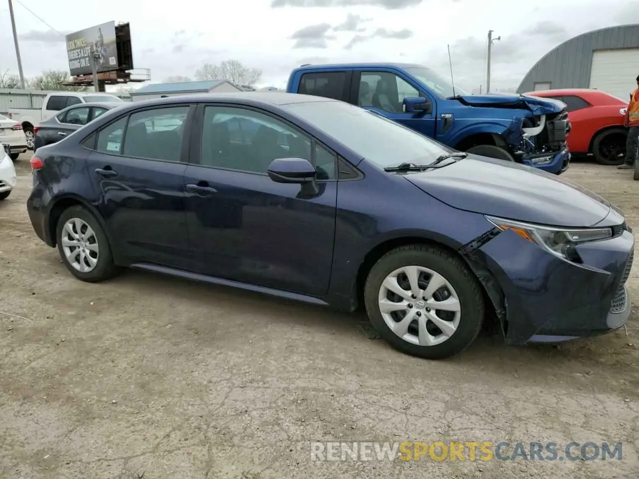 4 Photograph of a damaged car 5YFEPMAE7MP210674 TOYOTA COROLLA 2021