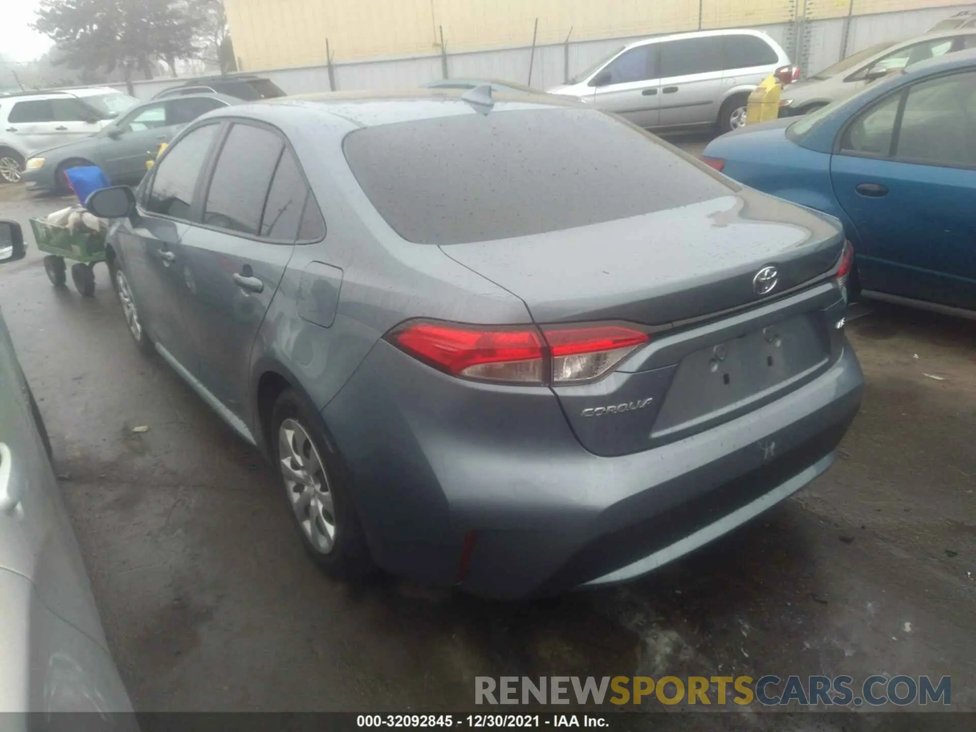 3 Photograph of a damaged car 5YFEPMAE7MP229953 TOYOTA COROLLA 2021