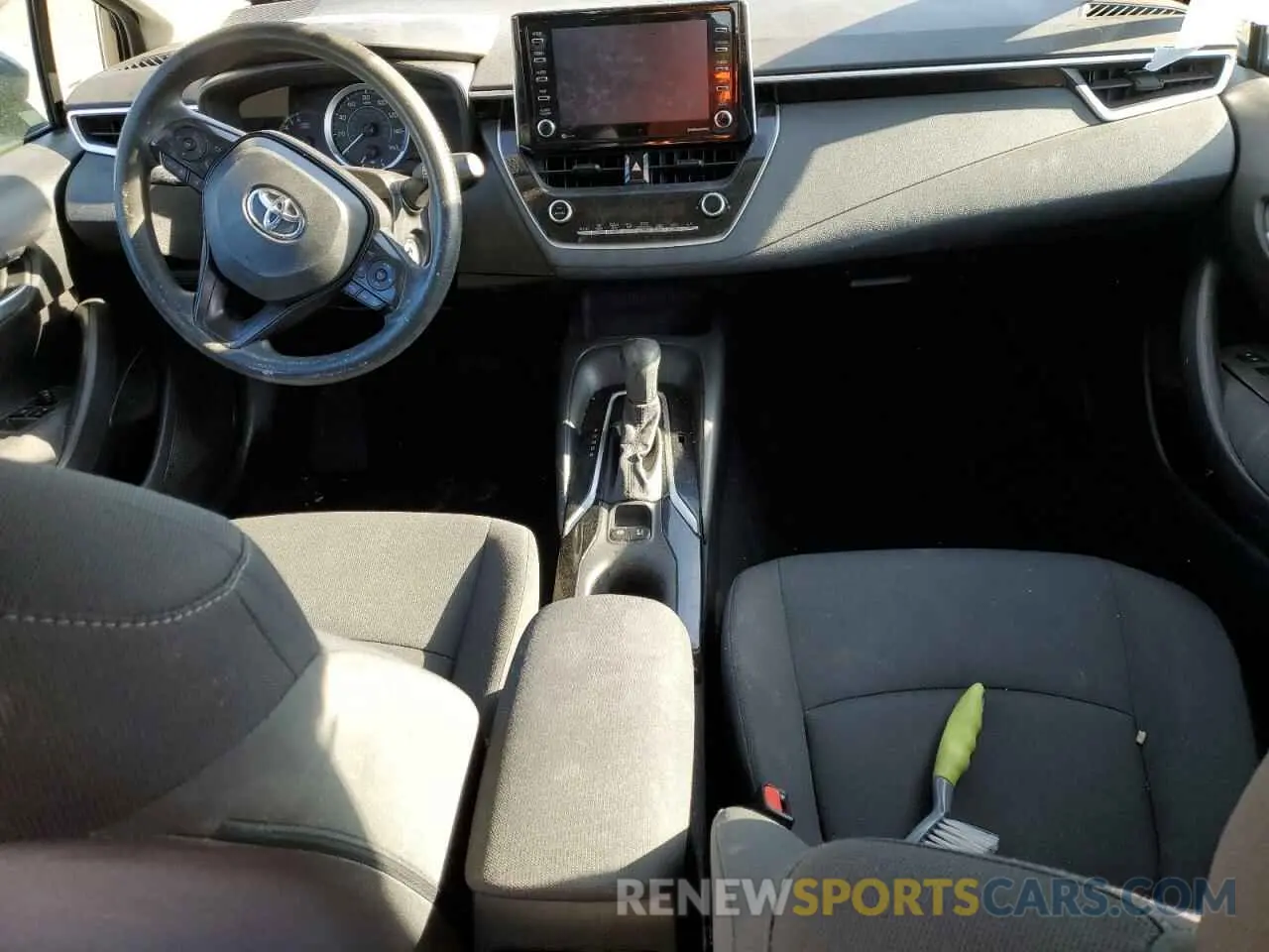 8 Photograph of a damaged car 5YFEPMAE7MP233226 TOYOTA COROLLA 2021