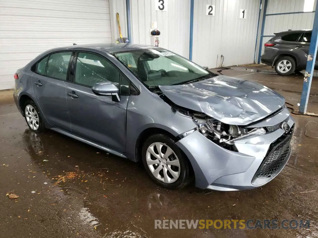 4 Photograph of a damaged car 5YFEPMAE7MP245537 TOYOTA COROLLA 2021