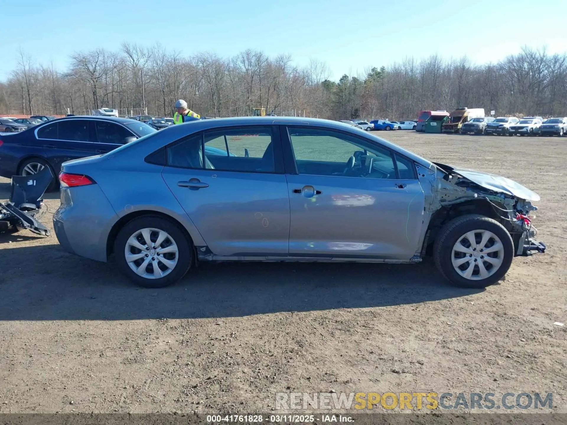 13 Photograph of a damaged car 5YFEPMAE7MP249586 TOYOTA COROLLA 2021