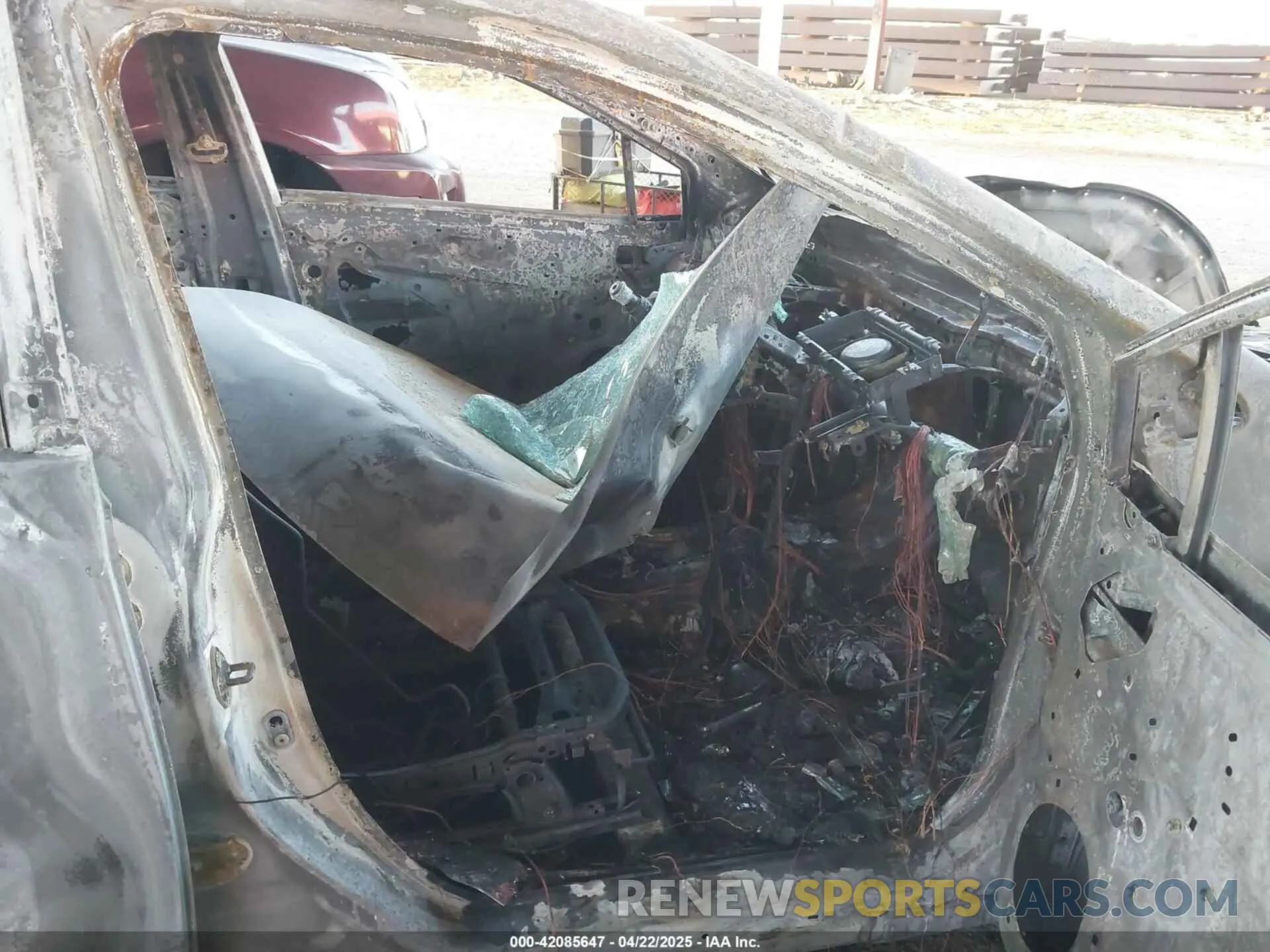 5 Photograph of a damaged car 5YFEPMAE8MP172579 TOYOTA COROLLA 2021