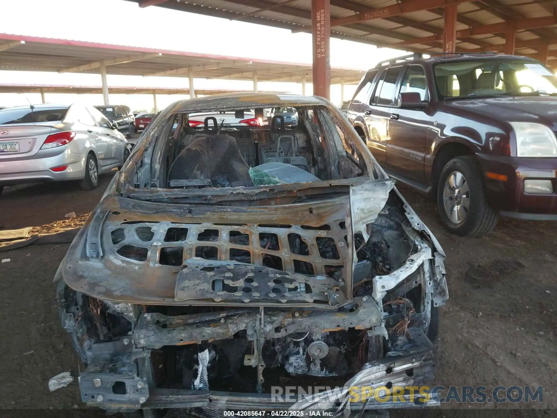 6 Photograph of a damaged car 5YFEPMAE8MP172579 TOYOTA COROLLA 2021