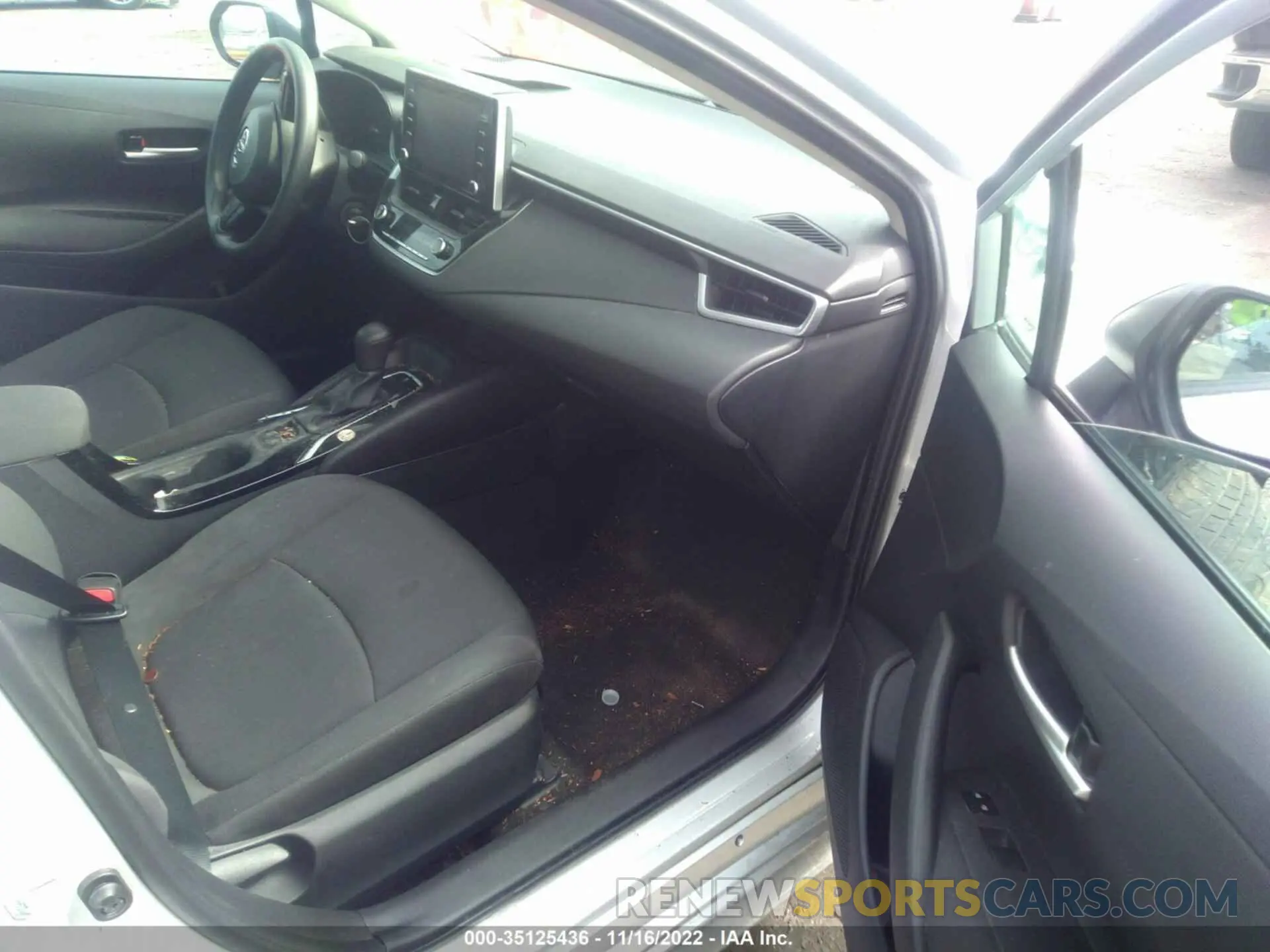 5 Photograph of a damaged car 5YFEPMAE8MP181394 TOYOTA COROLLA 2021