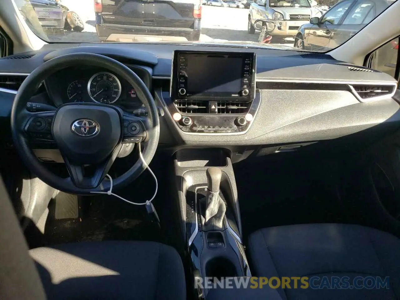 8 Photograph of a damaged car 5YFEPMAE8MP181850 TOYOTA COROLLA 2021