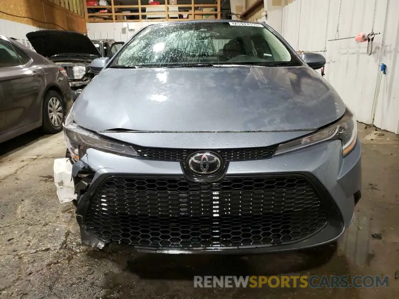 5 Photograph of a damaged car 5YFEPMAE8MP215673 TOYOTA COROLLA 2021