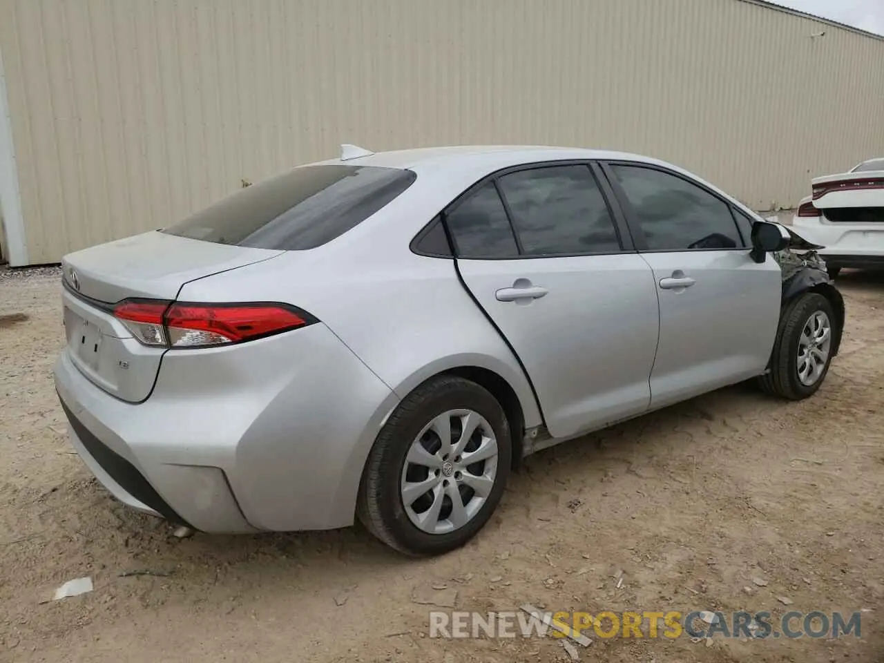 3 Фотография поврежденного автомобиля 5YFEPMAE8MP221800 TOYOTA COROLLA 2021
