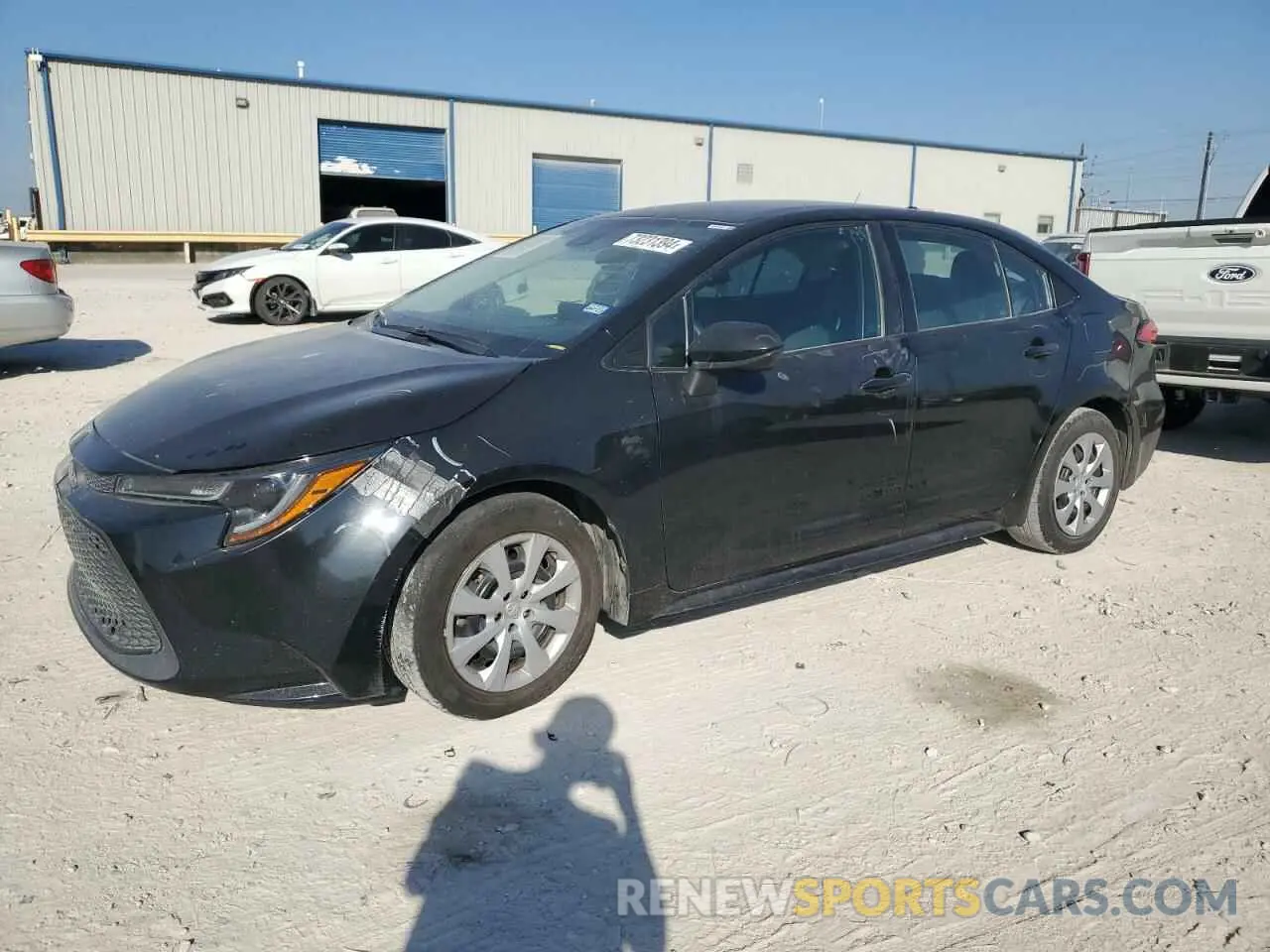 1 Photograph of a damaged car 5YFEPMAE8MP221831 TOYOTA COROLLA 2021