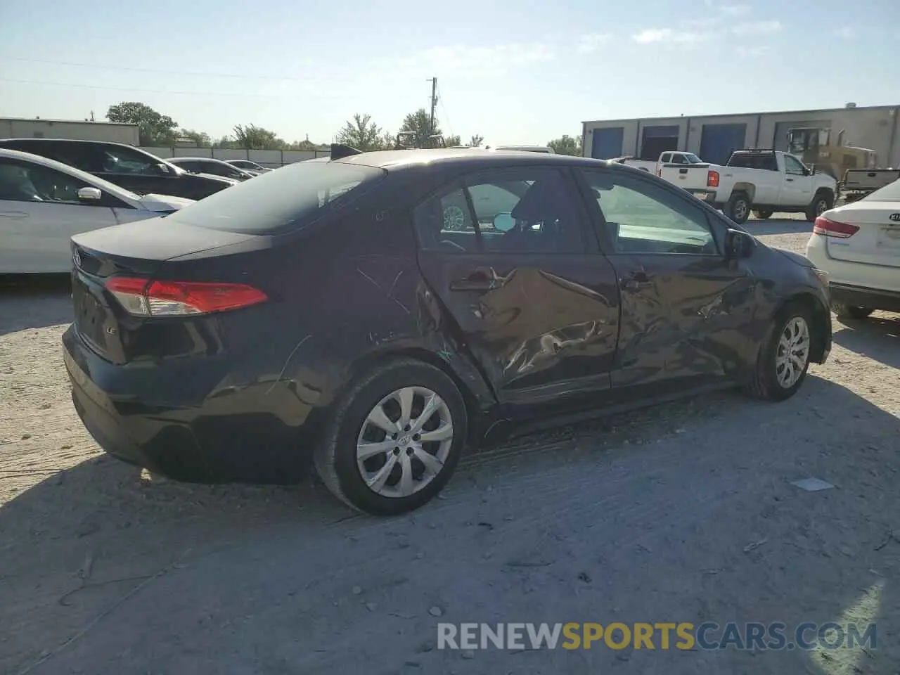 3 Photograph of a damaged car 5YFEPMAE8MP221831 TOYOTA COROLLA 2021
