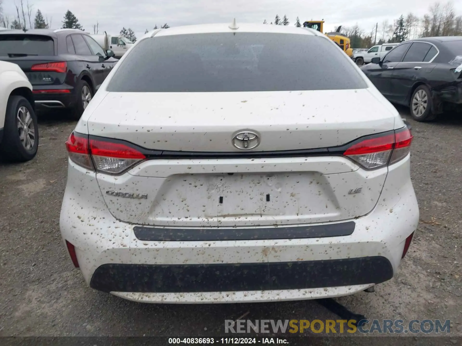 17 Photograph of a damaged car 5YFEPMAE8MP225717 TOYOTA COROLLA 2021