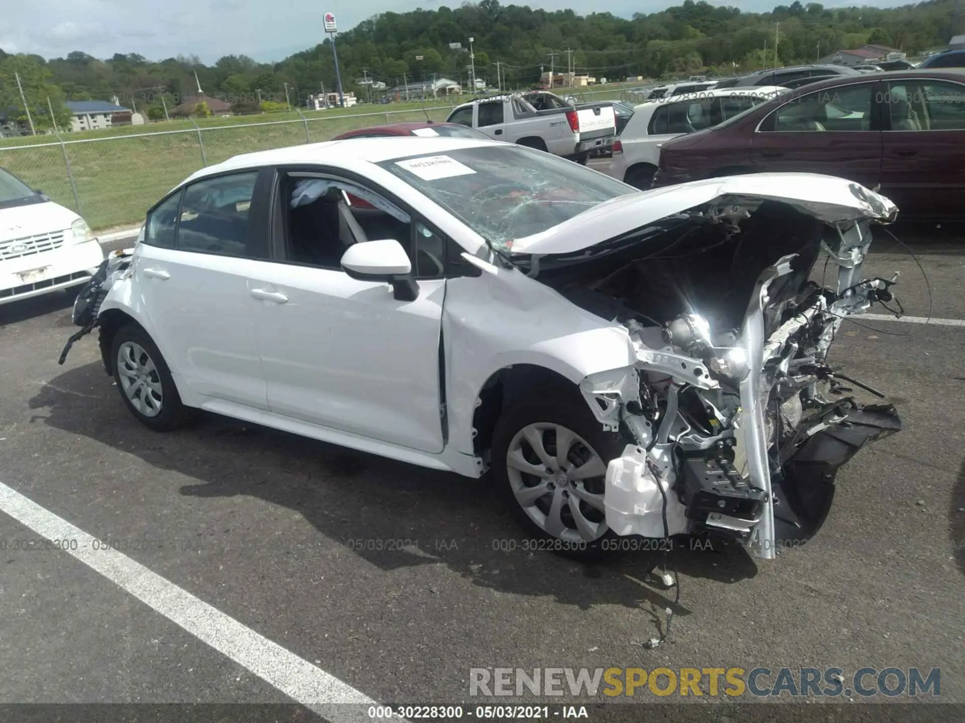 1 Photograph of a damaged car 5YFEPMAE8MP226236 TOYOTA COROLLA 2021