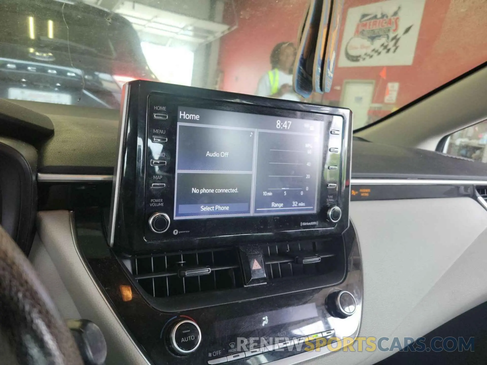 21 Фотография поврежденного автомобиля 5YFEPMAE8MP230819 TOYOTA COROLLA 2021